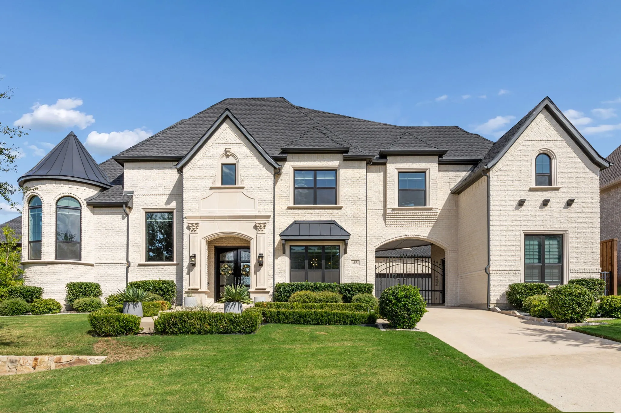 Single Family Residence For Sale