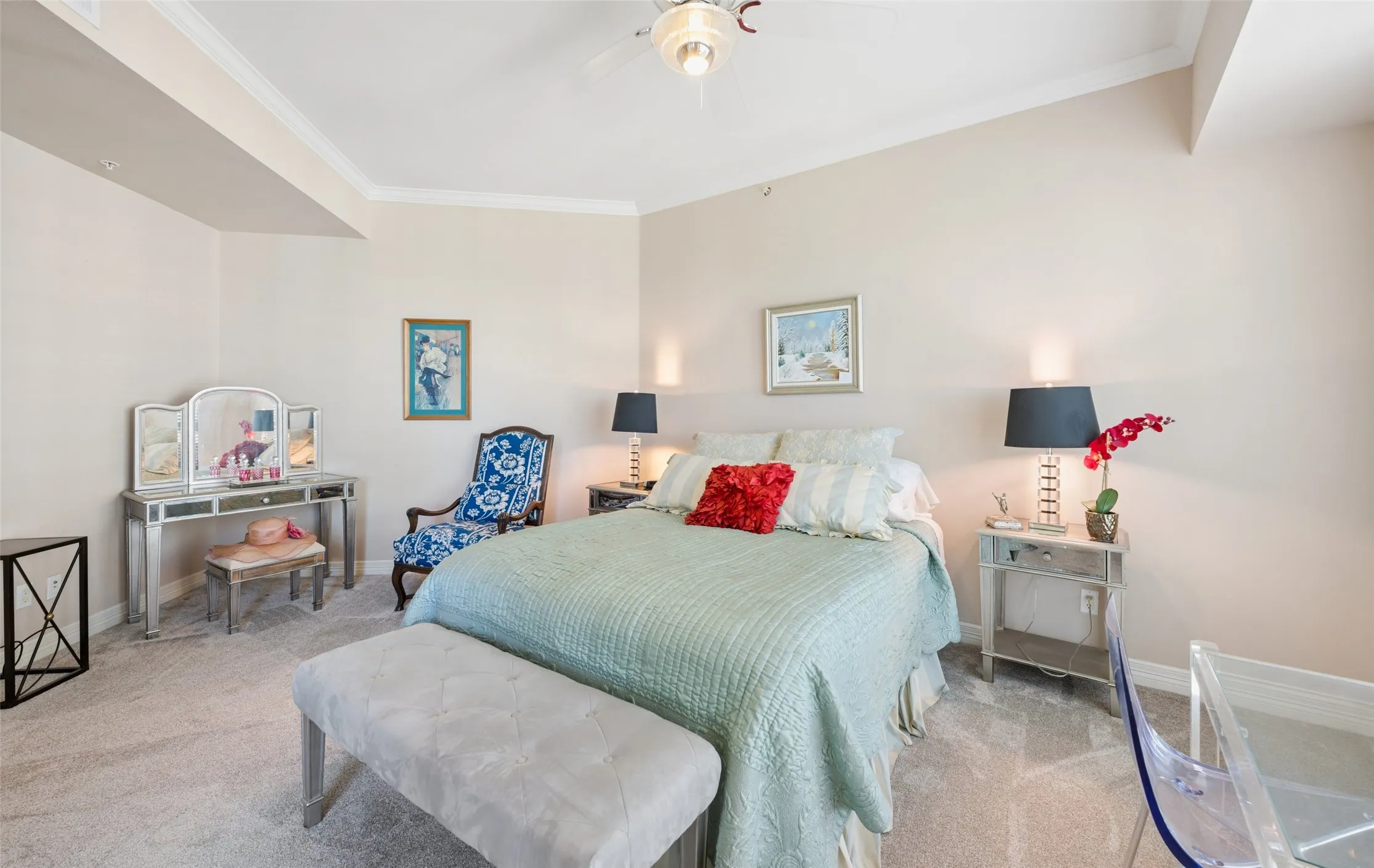 Condominium For Sale in Dallas County , 3401 Lee Parkway 1007, Dallas, Texas 75219, 1 Bedroom, 2 Bathroom, 2 Garage spaces, 1,304 Sqft, built in 1998, mls#21414409, Real Estate Agent in Dallas, Homes For Sale in Dallas county, Homes For Sale in Dallas, Realtor in Dallas Texas, Real Estate Brokerage Independent Realty Texas, Luminita Cordes Realtor