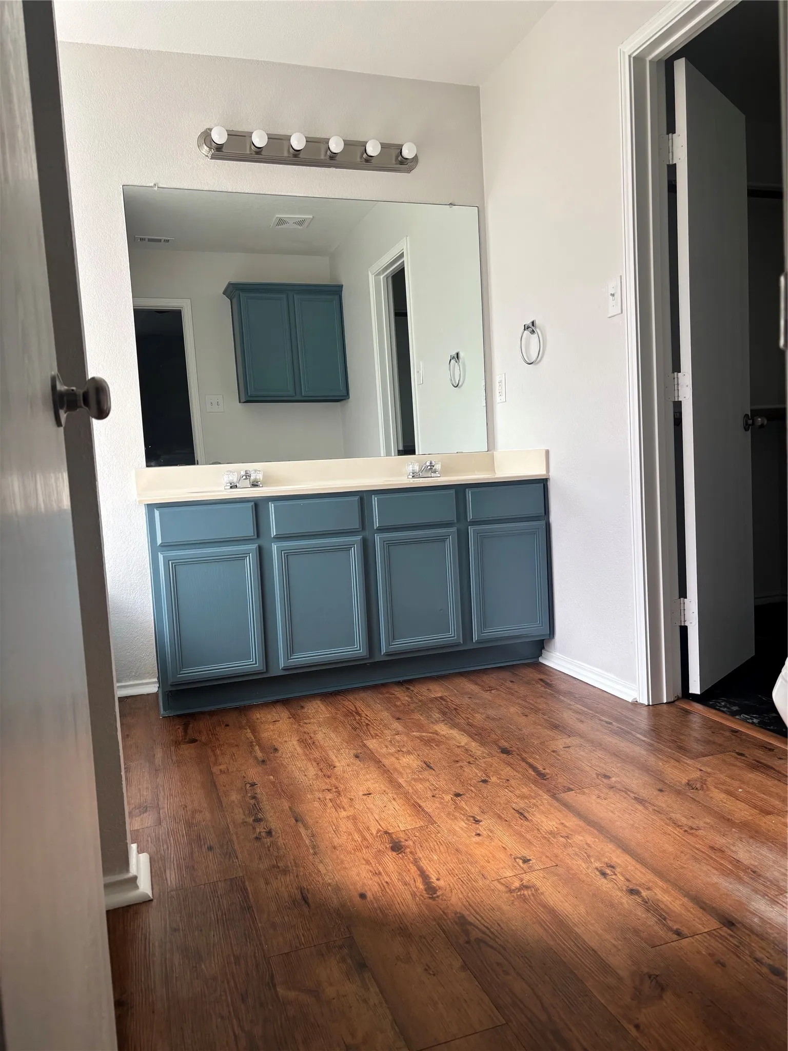 Single Family Residence For Rent in Ellis County , 1321 Yukon, Midlothian, Texas 76065, 3 Bedroom, 2 Bathroom, 2 Garage spaces, 1,597 Sqft, built in 2005, mls#21414463, Real Estate Agent in Midlothian, Homes For Rent in Ellis county, Homes For Rent in Midlothian, Realtor in Midlothian Texas, Real Estate Brokerage Independent Realty Texas, Luminita Cordes Realtor