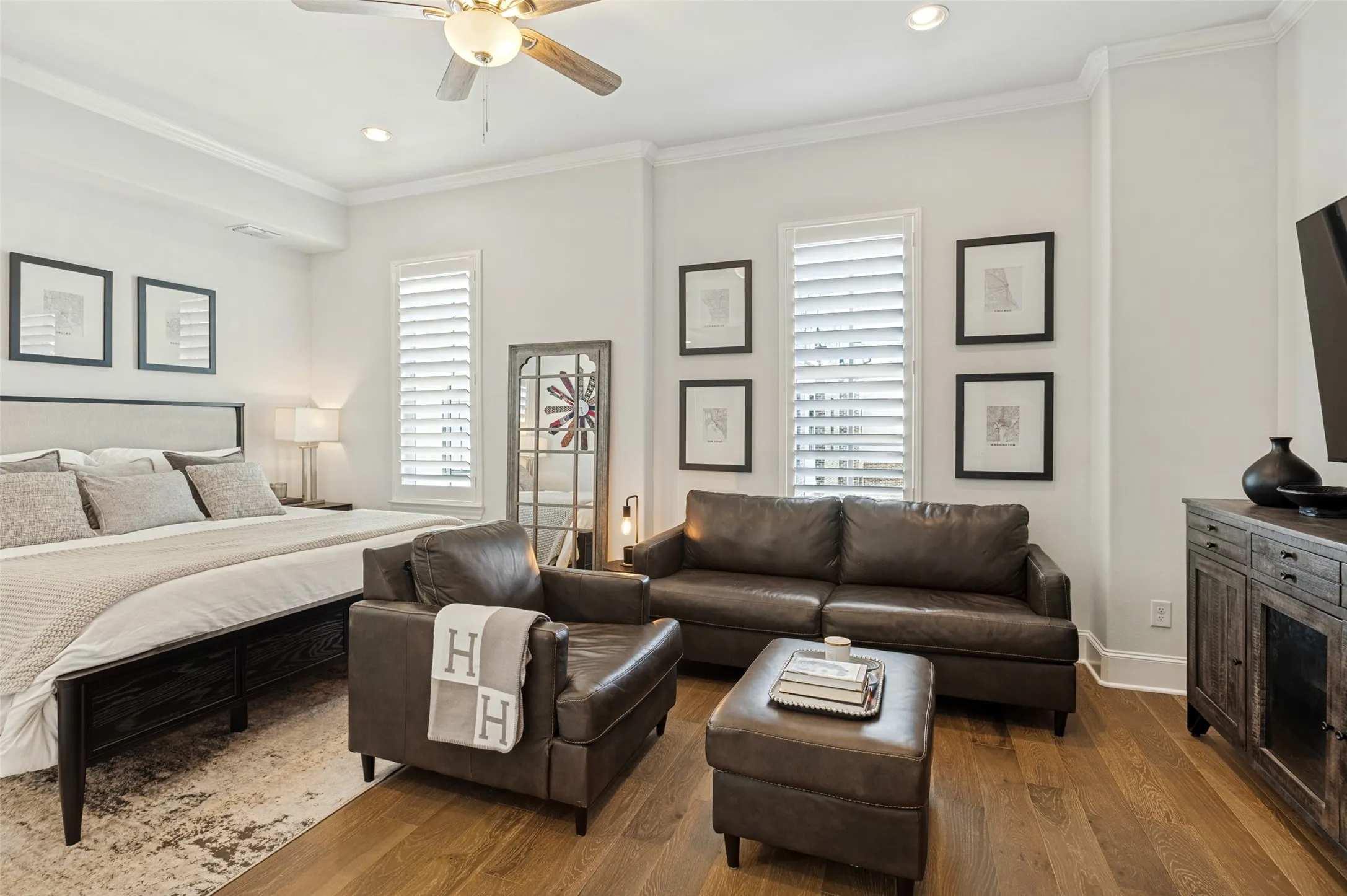 Townhouse For Sale in Dallas County , 617 Dalton Lane, Irving, Texas 75039, 3 Bedroom, 4 Bathroom, 2 Garage spaces, 1,986 Sqft, built in 2020, mls#21414486, Real Estate Agent in Irving, Homes For Sale in Dallas county, Homes For Sale in Irving, Realtor in Irving Texas, Real Estate Brokerage Independent Realty Texas, Luminita Cordes Realtor