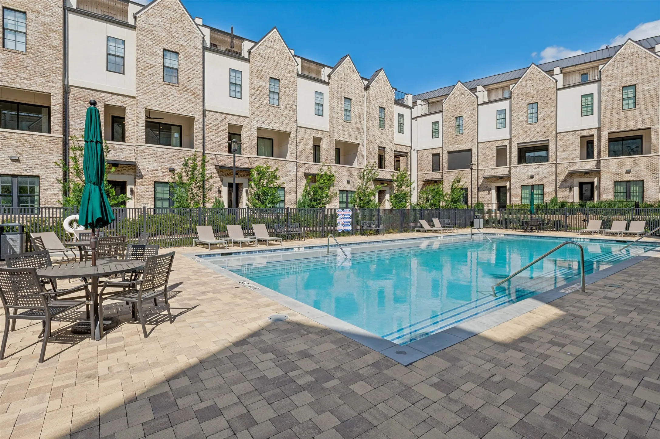 Townhouse For Sale in Dallas County , 617 Dalton Lane, Irving, Texas 75039, 3 Bedroom, 4 Bathroom, 2 Garage spaces, 1,986 Sqft, built in 2020, mls#21414486, Real Estate Agent in Irving, Homes For Sale in Dallas county, Homes For Sale in Irving, Realtor in Irving Texas, Real Estate Brokerage Independent Realty Texas, Luminita Cordes Realtor