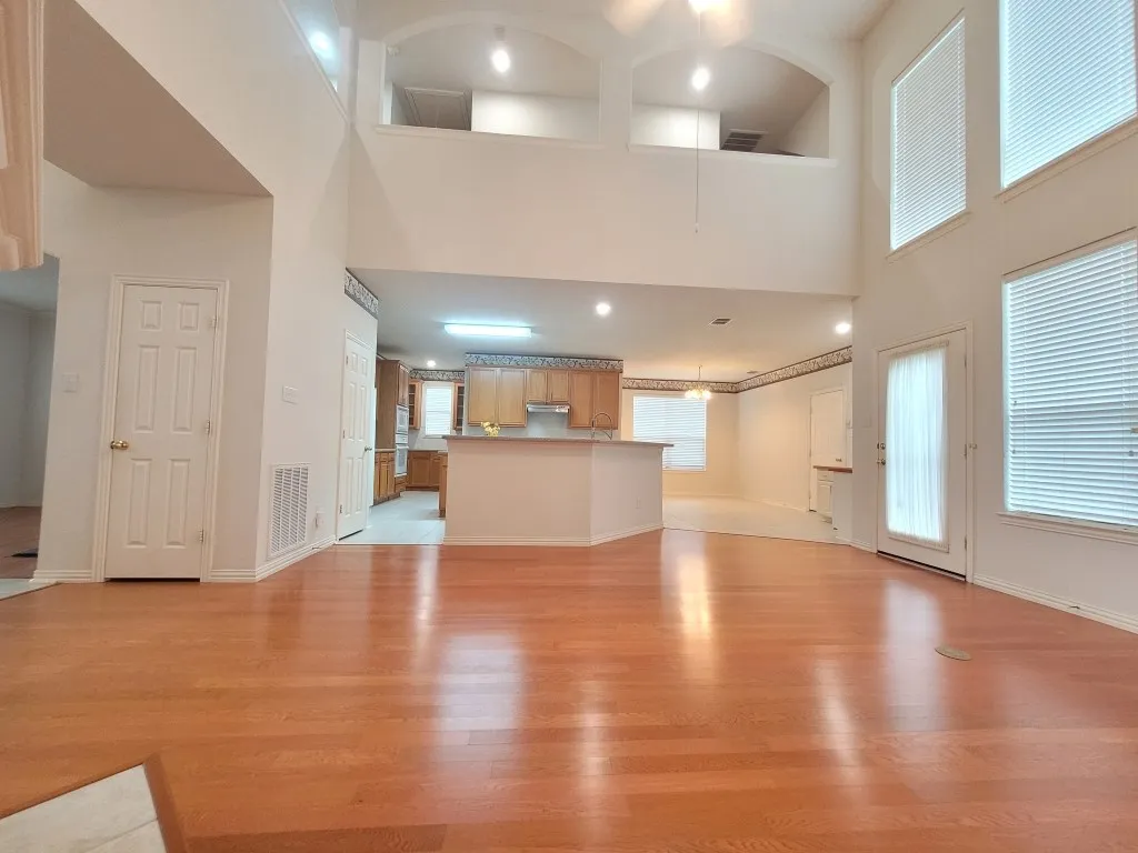 Single Family Residence For Rent in Collin County , 3509 Dripping Springs Drive, Plano, Texas 75025, 4 Bedroom, 3 Bathroom, 2 Garage spaces, 3,072 Sqft, built in 2000, mls#21414494, Real Estate Agent in Plano, Homes For Rent in Collin county, Homes For Rent in Plano, Realtor in Plano Texas, Real Estate Brokerage Independent Realty Texas, Luminita Cordes Realtor