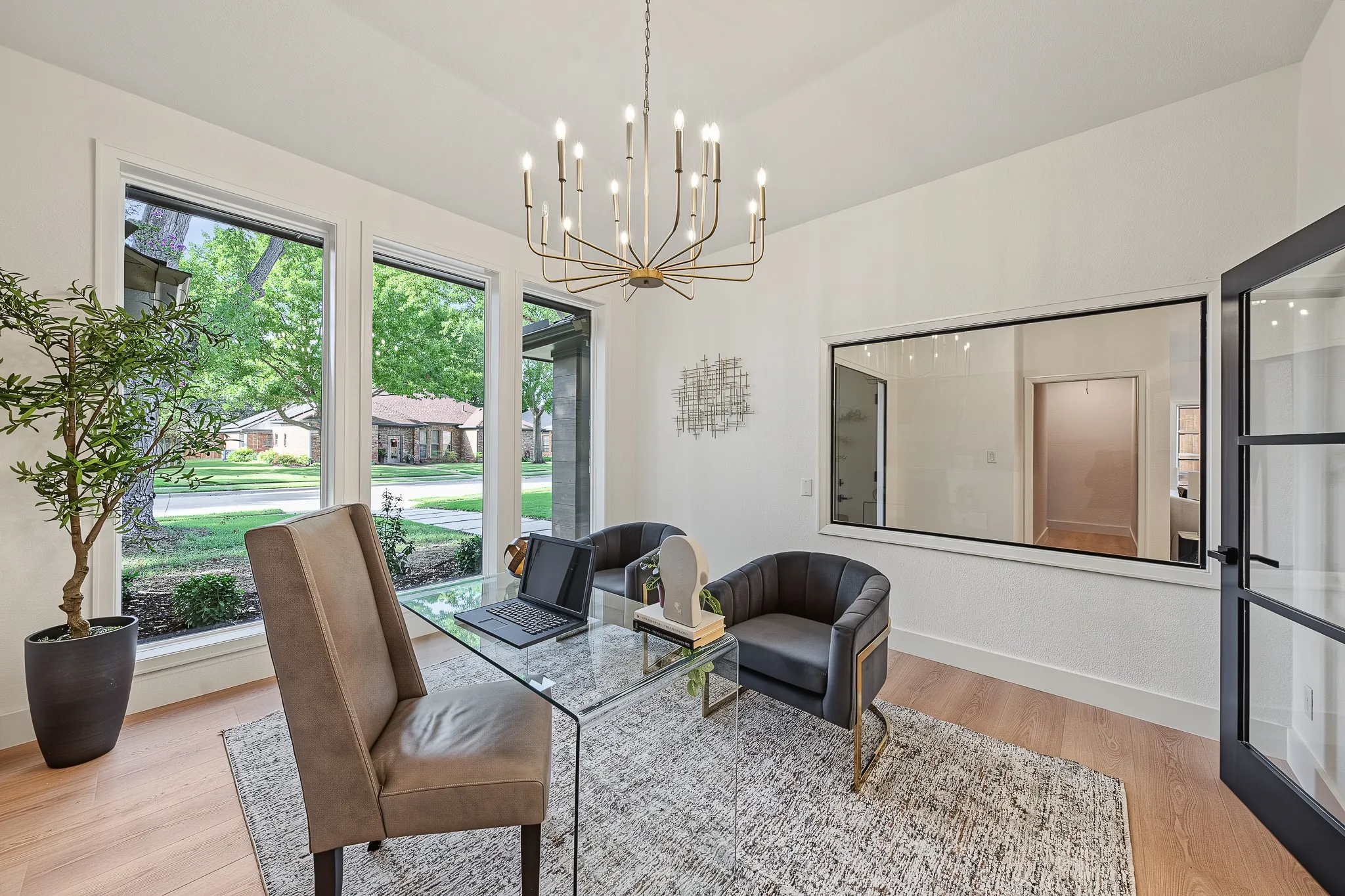 Single Family Residence For Sale in Collin County , 6608 Garfield Drive, Plano, Texas 75023, 4 Bedroom, 5 Bathroom, 2 Garage spaces, 2,795 Sqft, built in 1983, mls#21414360, Real Estate Agent in Plano, Homes For Sale in Collin county, Homes For Sale in Plano, Realtor in Plano Texas, Real Estate Brokerage Independent Realty Texas, Luminita Cordes Realtor