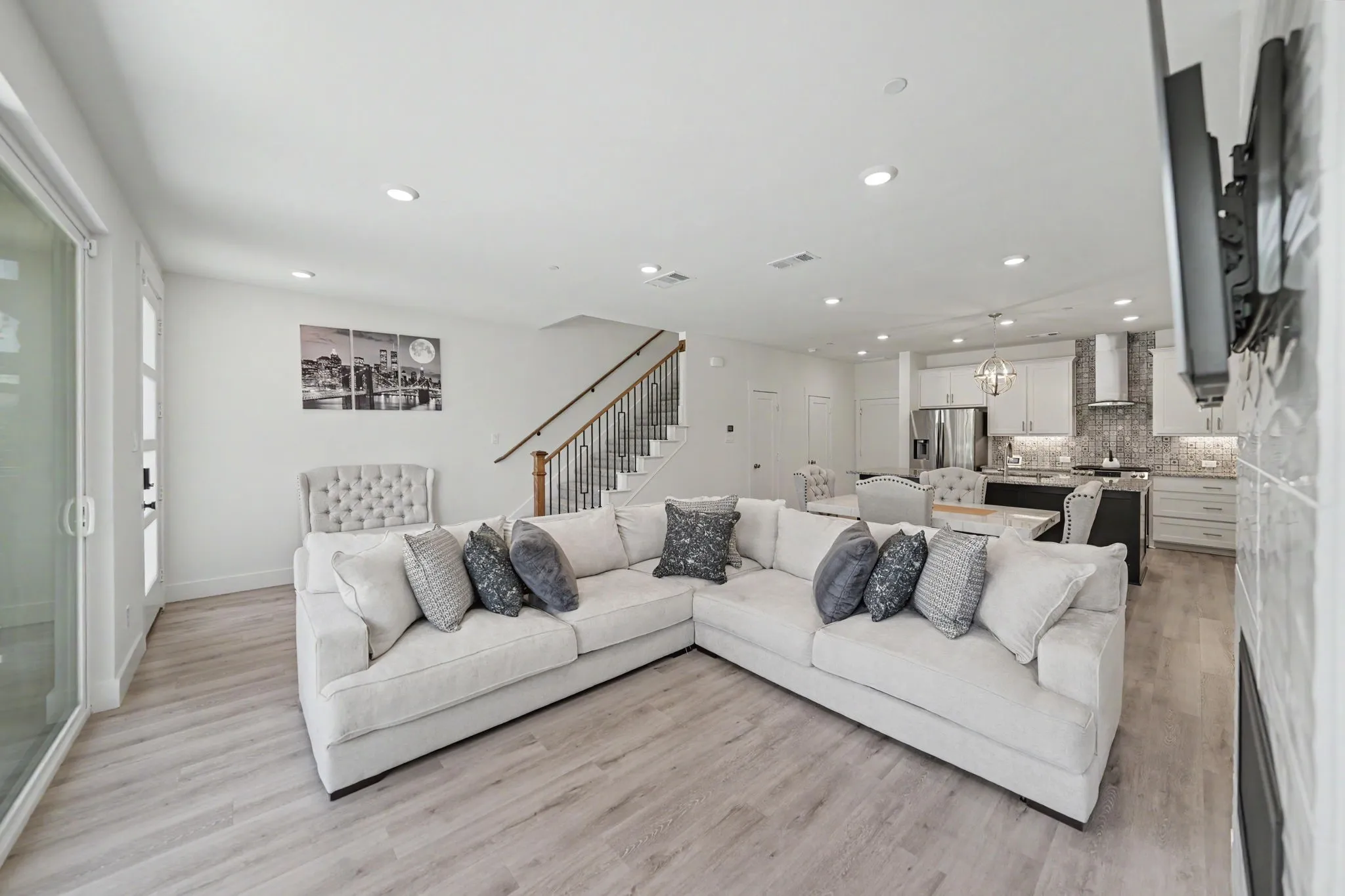Townhouse For Sale in Denton County , 730 Bandera Court, Prosper, Texas 75078, 3 Bedroom, 3 Bathroom, 2 Garage spaces, 1,868 Sqft, built in 2022, mls#21414500, Real Estate Agent in Prosper, Homes For Sale in Denton county, Homes For Sale in Prosper, Realtor in Prosper Texas, Real Estate Brokerage Independent Realty Texas, Luminita Cordes Realtor