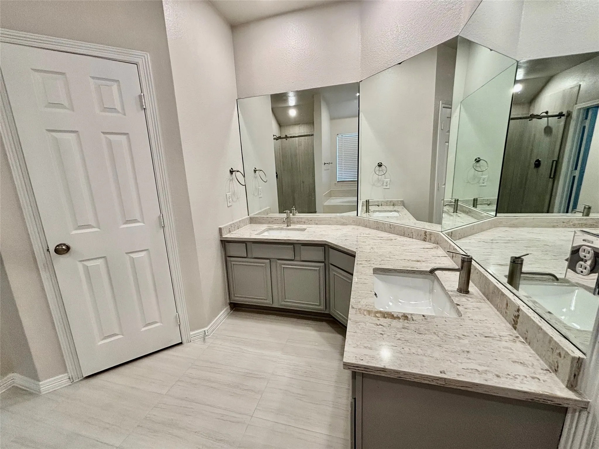 Single Family Residence For Rent in Collin County , 1312 Bateman Lane, Celina, Texas 75009, 3 Bedroom, 2 Bathroom, 2 Garage spaces, 1,804 Sqft, built in 2007, mls#21414517, Real Estate Agent in Celina, Homes For Rent in Collin county, Homes For Rent in Celina, Realtor in Celina Texas, Real Estate Brokerage Independent Realty Texas, Luminita Cordes Realtor