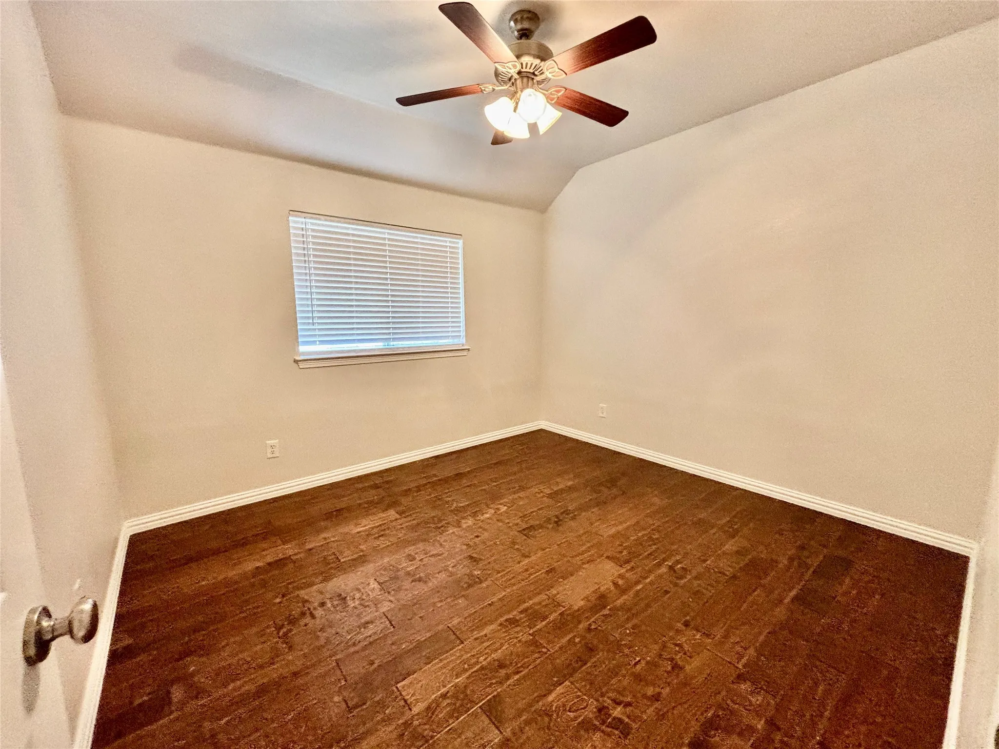 Single Family Residence For Rent in Collin County , 1312 Bateman Lane, Celina, Texas 75009, 3 Bedroom, 2 Bathroom, 2 Garage spaces, 1,804 Sqft, built in 2007, mls#21414517, Real Estate Agent in Celina, Homes For Rent in Collin county, Homes For Rent in Celina, Realtor in Celina Texas, Real Estate Brokerage Independent Realty Texas, Luminita Cordes Realtor