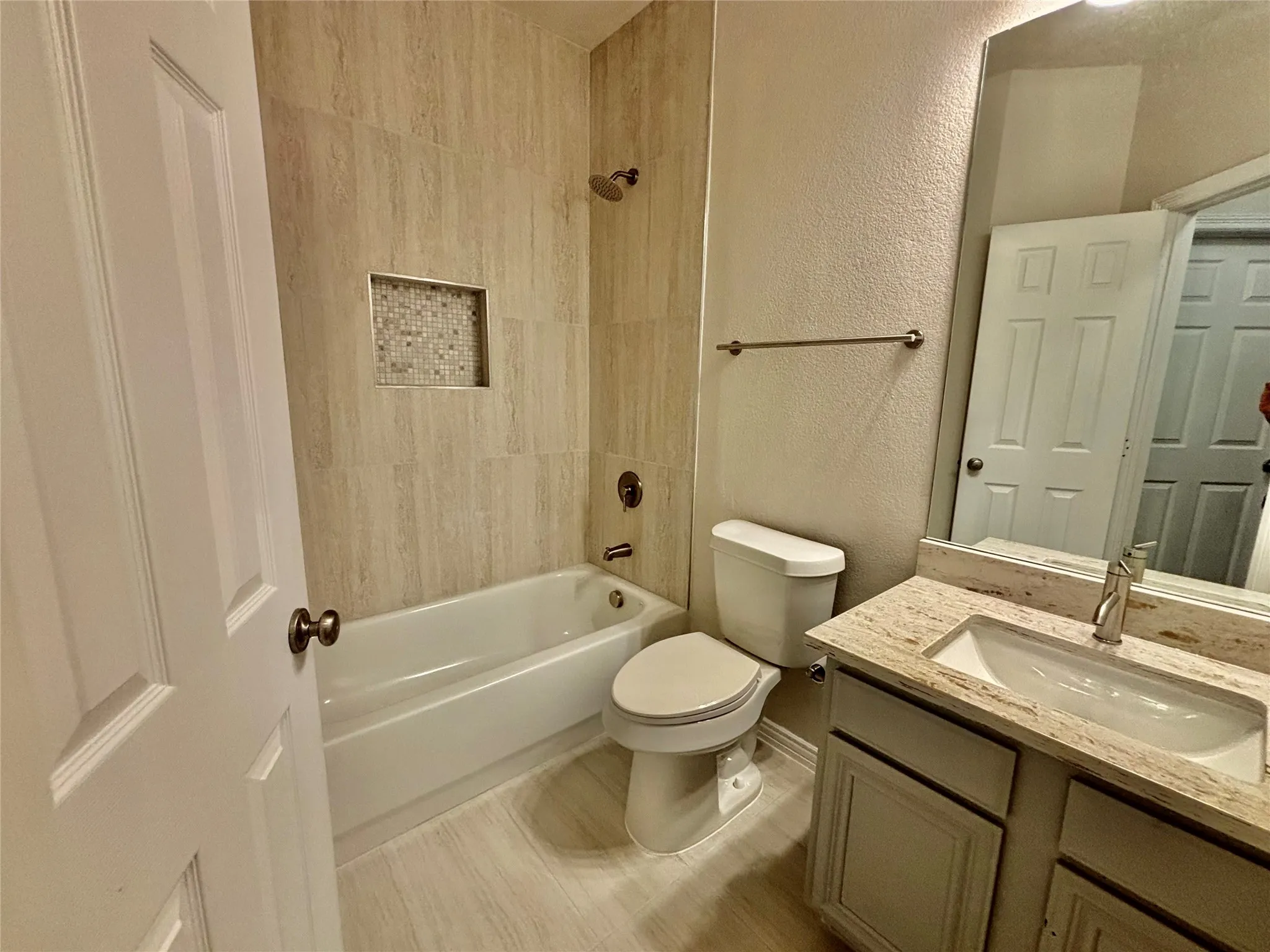 Single Family Residence For Rent in Collin County , 1312 Bateman Lane, Celina, Texas 75009, 3 Bedroom, 2 Bathroom, 2 Garage spaces, 1,804 Sqft, built in 2007, mls#21414517, Real Estate Agent in Celina, Homes For Rent in Collin county, Homes For Rent in Celina, Realtor in Celina Texas, Real Estate Brokerage Independent Realty Texas, Luminita Cordes Realtor