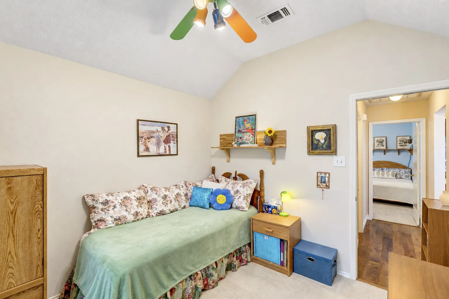 Single Family Residence For Sale in Tarrant County , 7958 Kern Court, Fort Worth, Texas 76137, 3 Bedroom, 2 Bathroom, 2 Garage spaces, 1,614 Sqft, built in 1996, mls#21411283, Real Estate Agent in Fort Worth, Homes For Sale in Tarrant county, Homes For Sale in Fort Worth, Realtor in Fort Worth Texas, Real Estate Brokerage Independent Realty Texas, Luminita Cordes Realtor