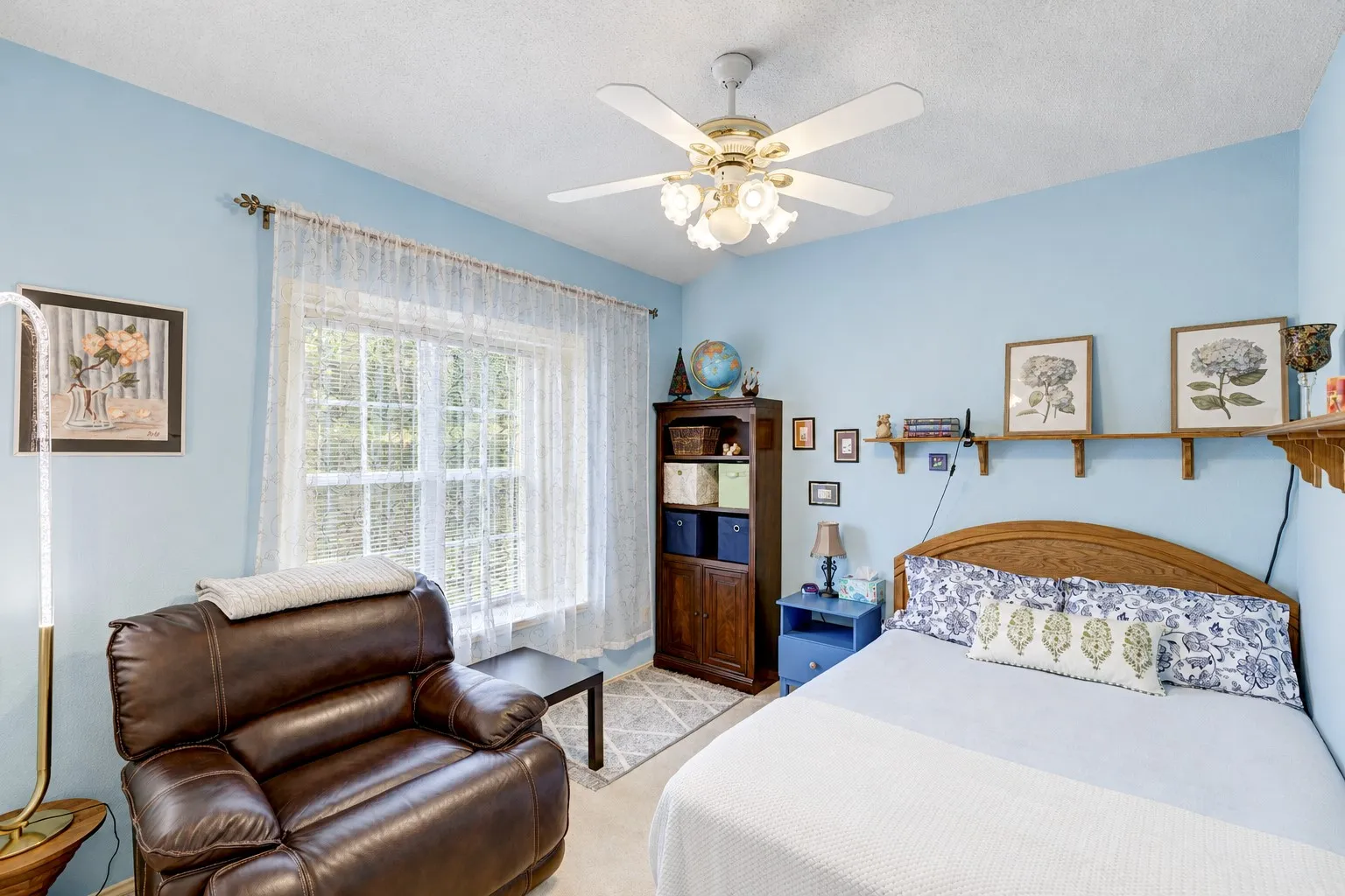 Single Family Residence For Sale in Tarrant County , 7958 Kern Court, Fort Worth, Texas 76137, 3 Bedroom, 2 Bathroom, 2 Garage spaces, 1,614 Sqft, built in 1996, mls#21411283, Real Estate Agent in Fort Worth, Homes For Sale in Tarrant county, Homes For Sale in Fort Worth, Realtor in Fort Worth Texas, Real Estate Brokerage Independent Realty Texas, Luminita Cordes Realtor