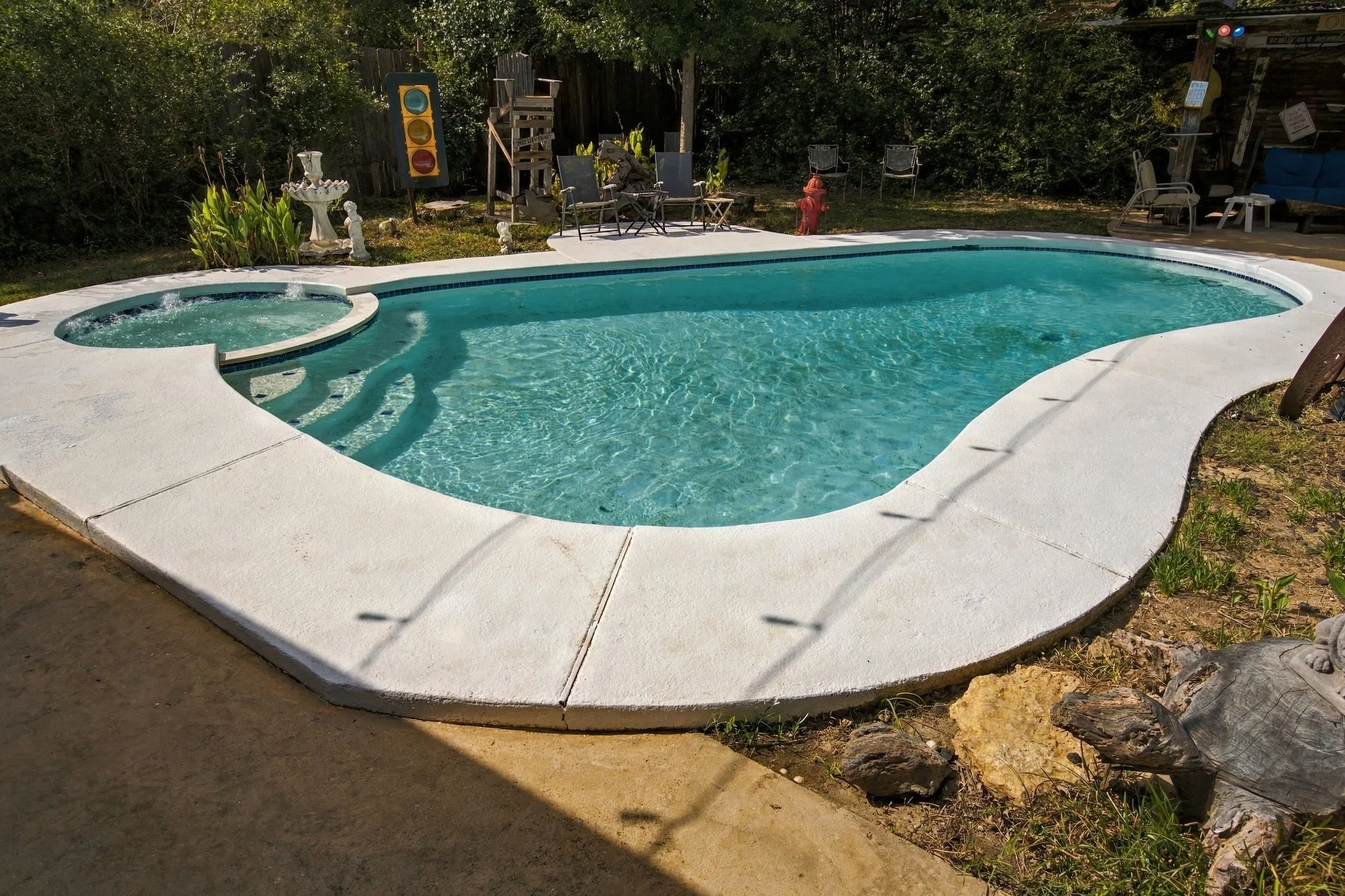 Single Family Residence For Sale in Denton County , 1016 Meadows Drive, Corinth, Texas 76208, 4 Bedroom, 2 Bathroom, 2 Garage spaces, 2,315 Sqft, built in 1983, mls#21411921, Real Estate Agent in Corinth, Homes For Sale in Denton county, Homes For Sale in Corinth, Realtor in Corinth Texas, Real Estate Brokerage Independent Realty Texas, Luminita Cordes Realtor