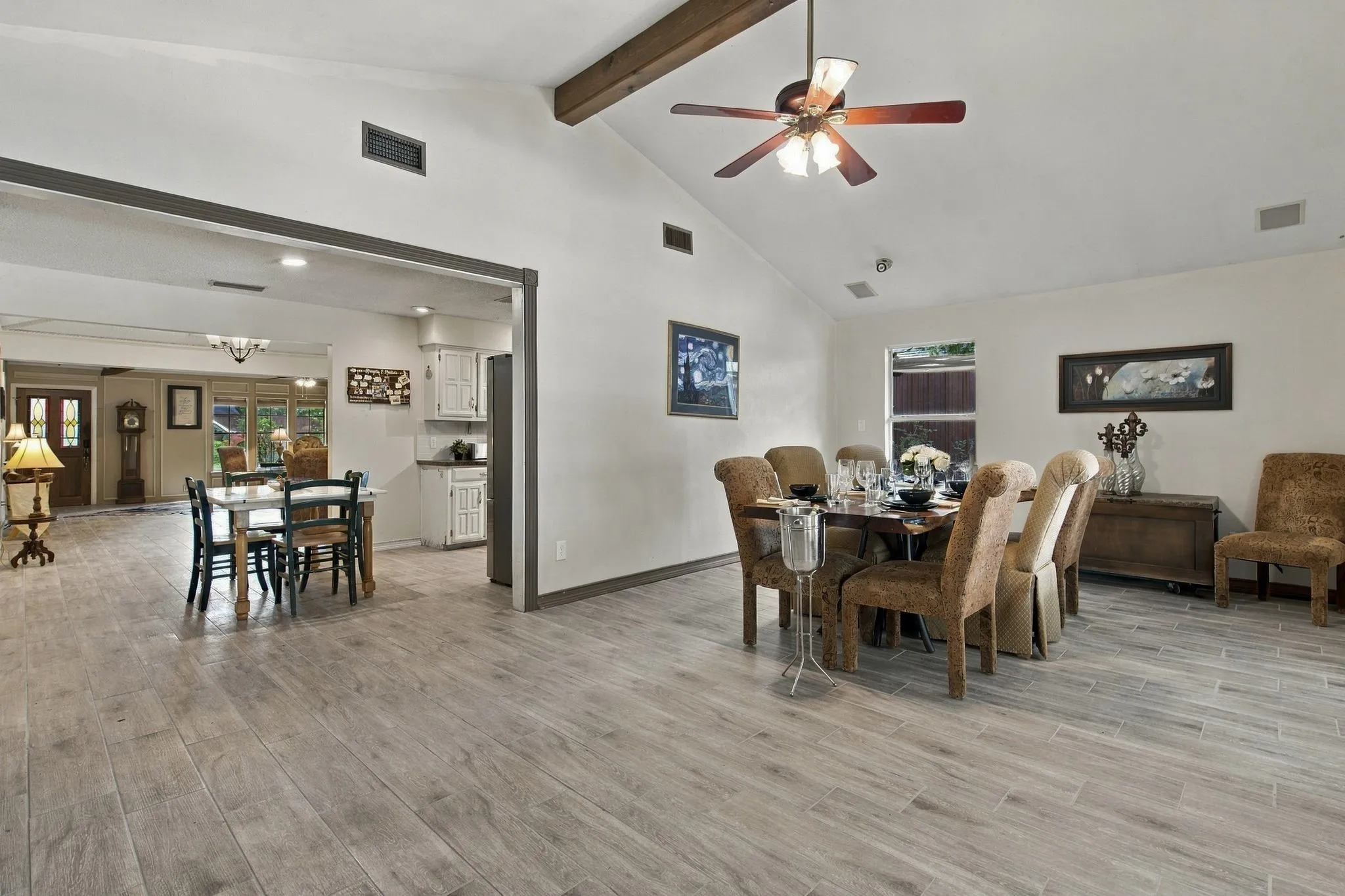 Single Family Residence For Sale in Denton County , 1016 Meadows Drive, Corinth, Texas 76208, 4 Bedroom, 2 Bathroom, 2 Garage spaces, 2,315 Sqft, built in 1983, mls#21411921, Real Estate Agent in Corinth, Homes For Sale in Denton county, Homes For Sale in Corinth, Realtor in Corinth Texas, Real Estate Brokerage Independent Realty Texas, Luminita Cordes Realtor