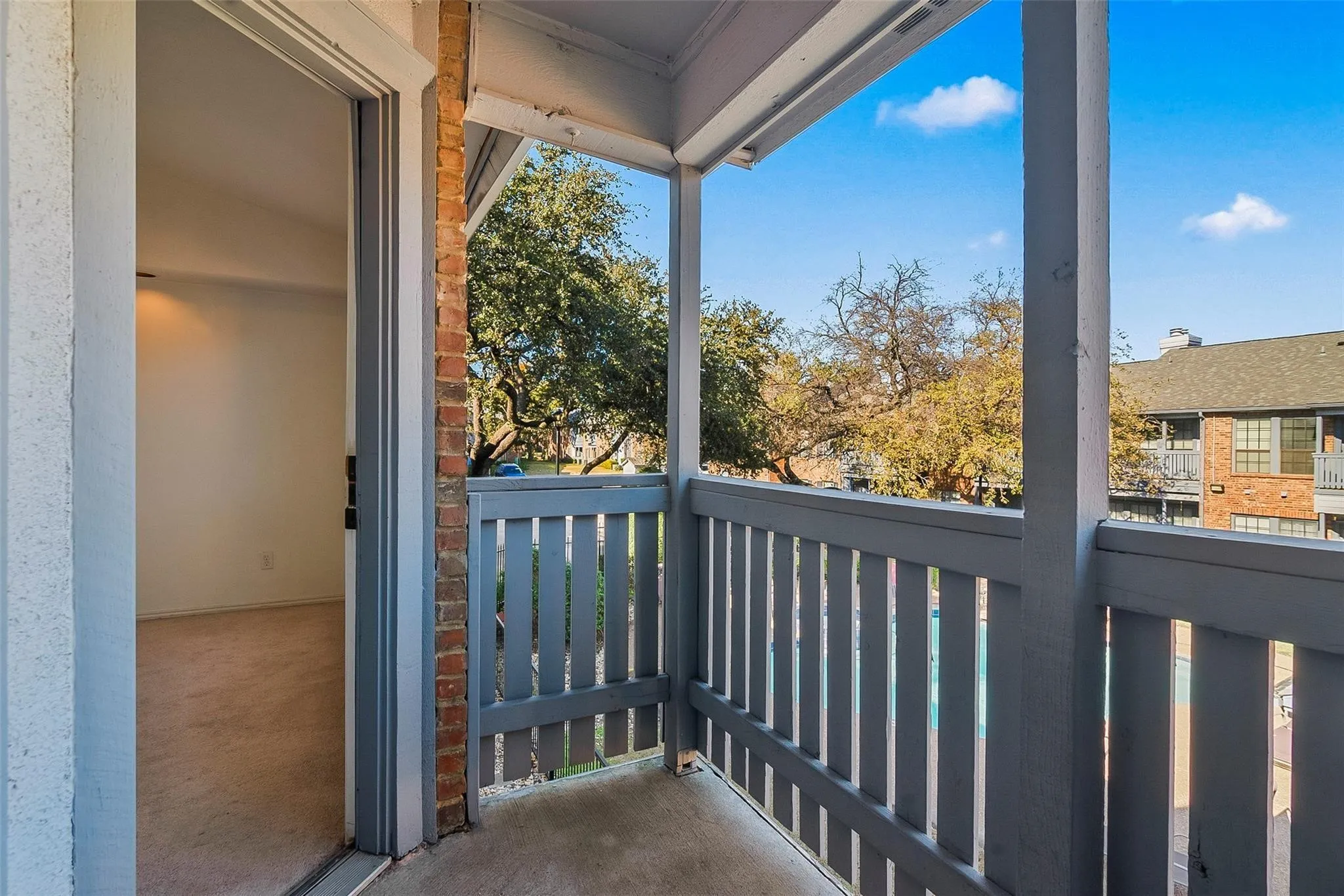 Condominium For Sale in Collin County , 3101 Townbluff Drive 724, Plano, Texas 75075, 2 Bedroom, 1 Bathroom, 1 Garage spaces, 853 Sqft, built in 1982, mls#21414528, Real Estate Agent in Plano, Homes For Sale in Collin county, Homes For Sale in Plano, Realtor in Plano Texas, Real Estate Brokerage Independent Realty Texas, Luminita Cordes Realtor