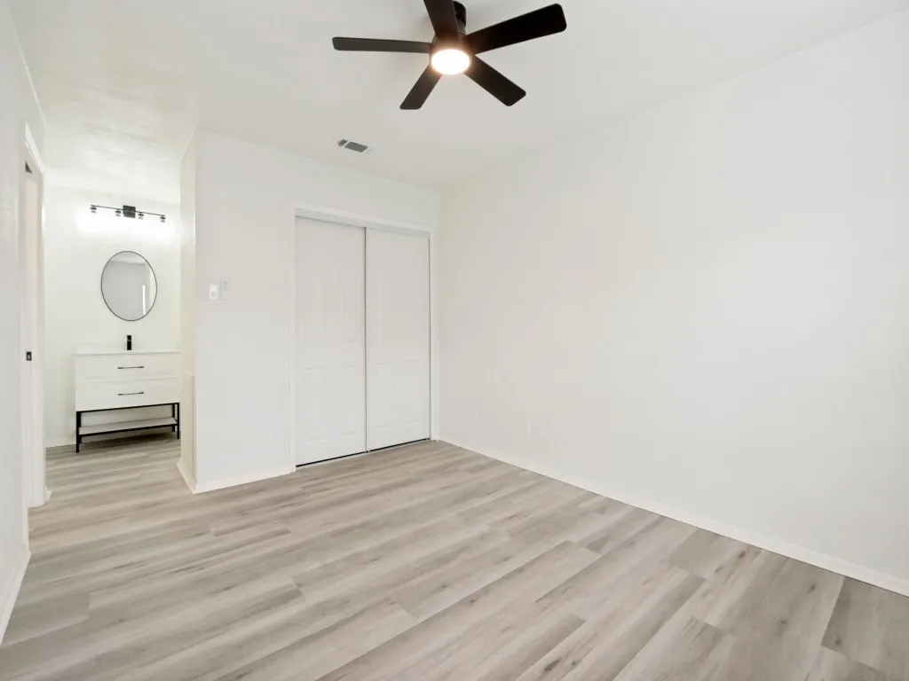 Condominium For Sale in Dallas County , 2240 Tarpley Road 92, Carrollton, Texas 75006, 2 Bedroom, 2 Bathroom, Garage spaces, 932 Sqft, built in 1982, mls#21414590, Real Estate Agent in Carrollton, Homes For Sale in Dallas county, Homes For Sale in Carrollton, Realtor in Carrollton Texas, Real Estate Brokerage Independent Realty Texas, Luminita Cordes Realtor