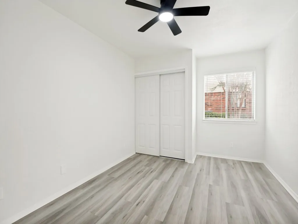Condominium For Sale in Dallas County , 2240 Tarpley Road 92, Carrollton, Texas 75006, 2 Bedroom, 2 Bathroom, Garage spaces, 932 Sqft, built in 1982, mls#21414590, Real Estate Agent in Carrollton, Homes For Sale in Dallas county, Homes For Sale in Carrollton, Realtor in Carrollton Texas, Real Estate Brokerage Independent Realty Texas, Luminita Cordes Realtor