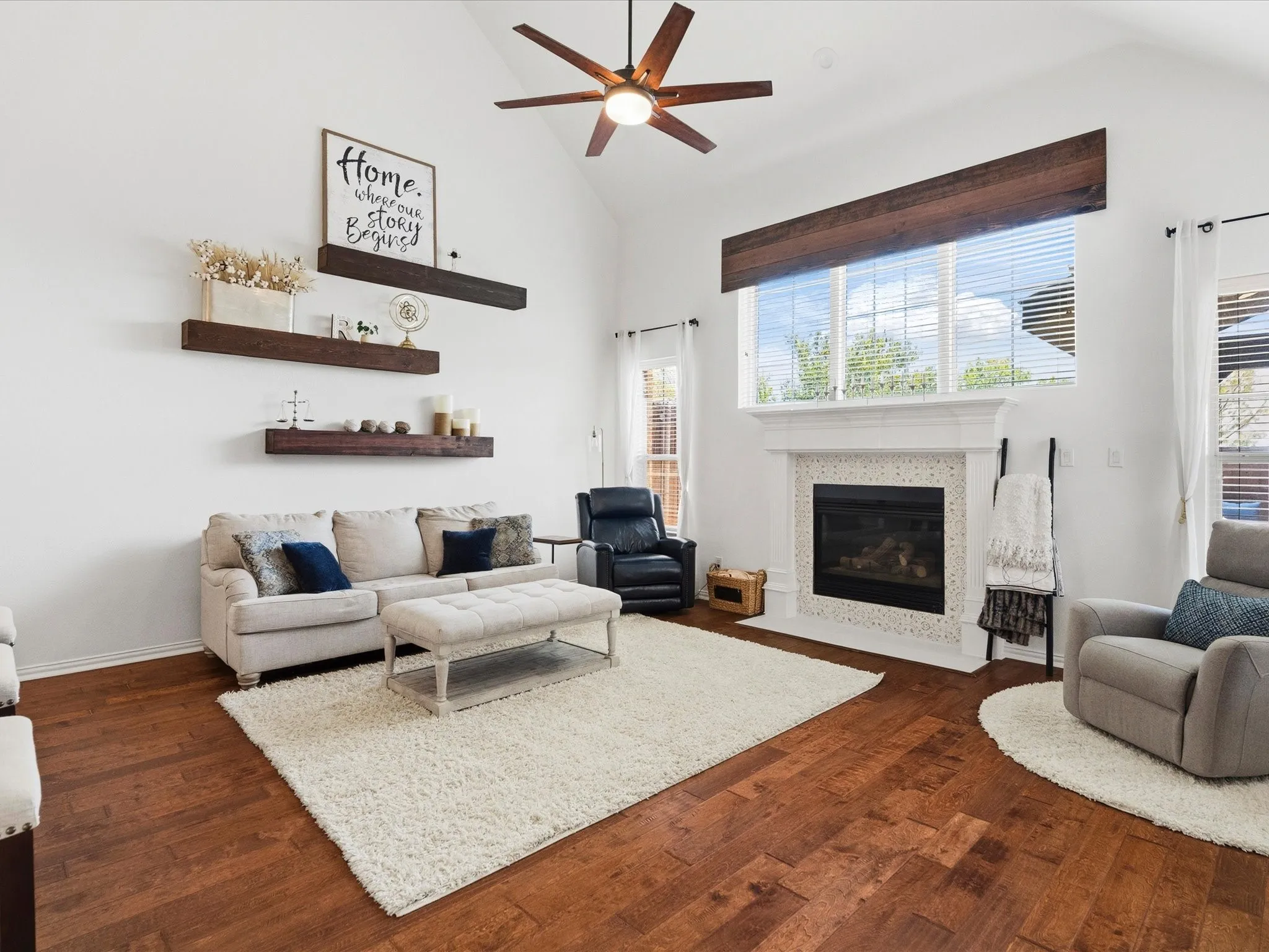 Single Family Residence For Rent in Denton County , 2849 Greenway Drive, Frisco, Texas 75034, 4 Bedroom, 4 Bathroom, 2 Garage spaces, 2,873 Sqft, built in 2002, mls#21414614, Real Estate Agent in Frisco, Homes For Rent in Denton county, Homes For Rent in Frisco, Realtor in Frisco Texas, Real Estate Brokerage Independent Realty Texas, Luminita Cordes Realtor