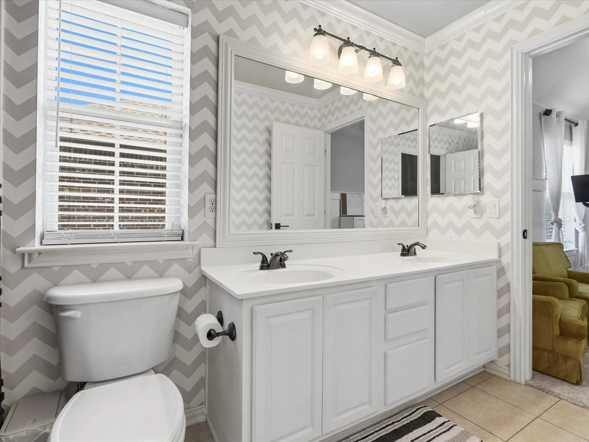 Single Family Residence For Rent in Denton County , 2849 Greenway Drive, Frisco, Texas 75034, 4 Bedroom, 4 Bathroom, 2 Garage spaces, 2,873 Sqft, built in 2002, mls#21414614, Real Estate Agent in Frisco, Homes For Rent in Denton county, Homes For Rent in Frisco, Realtor in Frisco Texas, Real Estate Brokerage Independent Realty Texas, Luminita Cordes Realtor