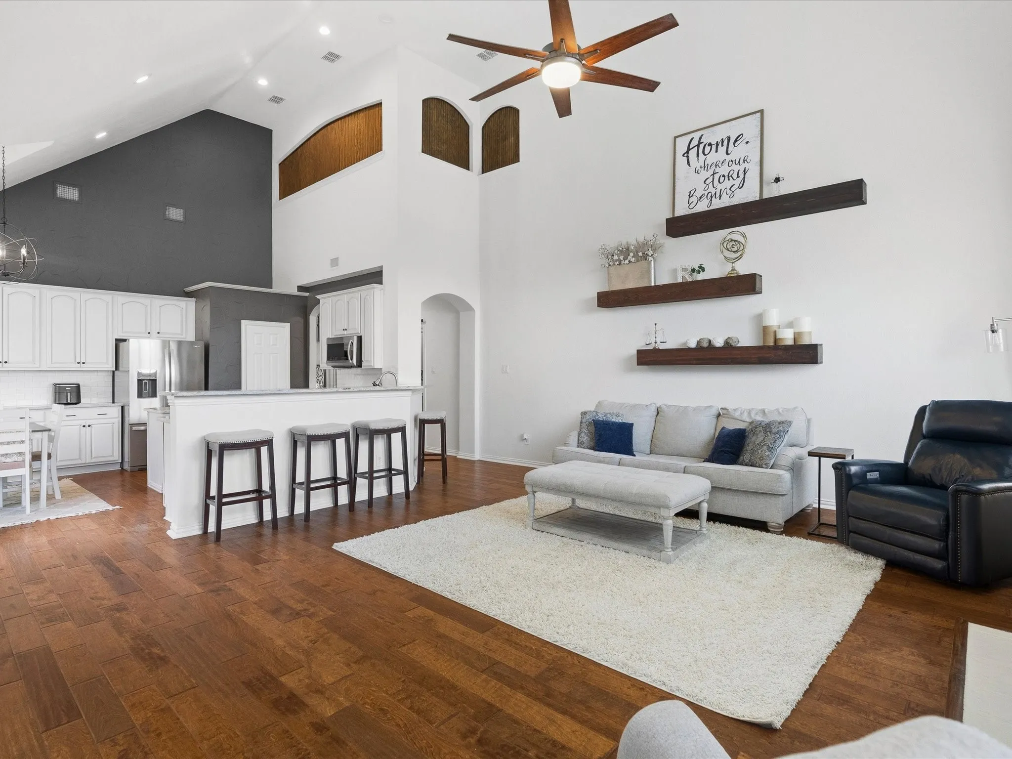 Single Family Residence For Rent in Denton County , 2849 Greenway Drive, Frisco, Texas 75034, 4 Bedroom, 4 Bathroom, 2 Garage spaces, 2,873 Sqft, built in 2002, mls#21414614, Real Estate Agent in Frisco, Homes For Rent in Denton county, Homes For Rent in Frisco, Realtor in Frisco Texas, Real Estate Brokerage Independent Realty Texas, Luminita Cordes Realtor