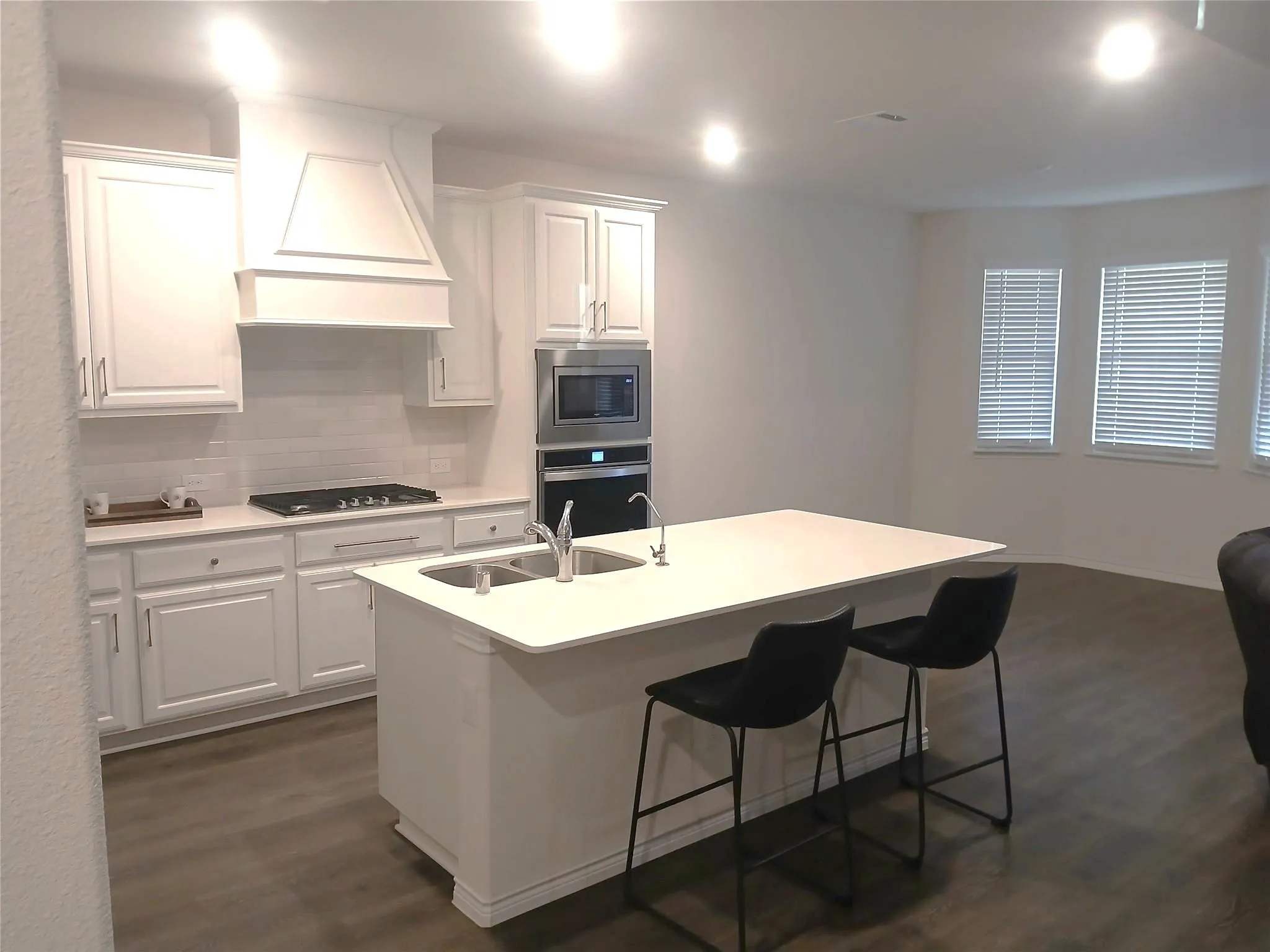 Single Family Residence For Sale in Kaufman County , 3943 Sidney Lane, Heath, Texas 75126, 4 Bedroom, 3 Bathroom, 2 Garage spaces, 2,539 Sqft, built in 2022, mls#21413208, Real Estate Agent in Heath, Homes For Sale in Kaufman county, Homes For Sale in Heath, Realtor in Heath Texas, Real Estate Brokerage Independent Realty Texas, Luminita Cordes Realtor