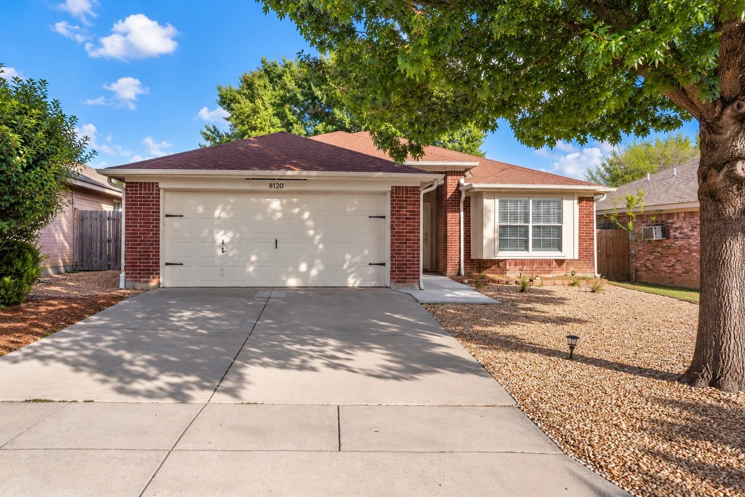 Single Family Residence For Rent