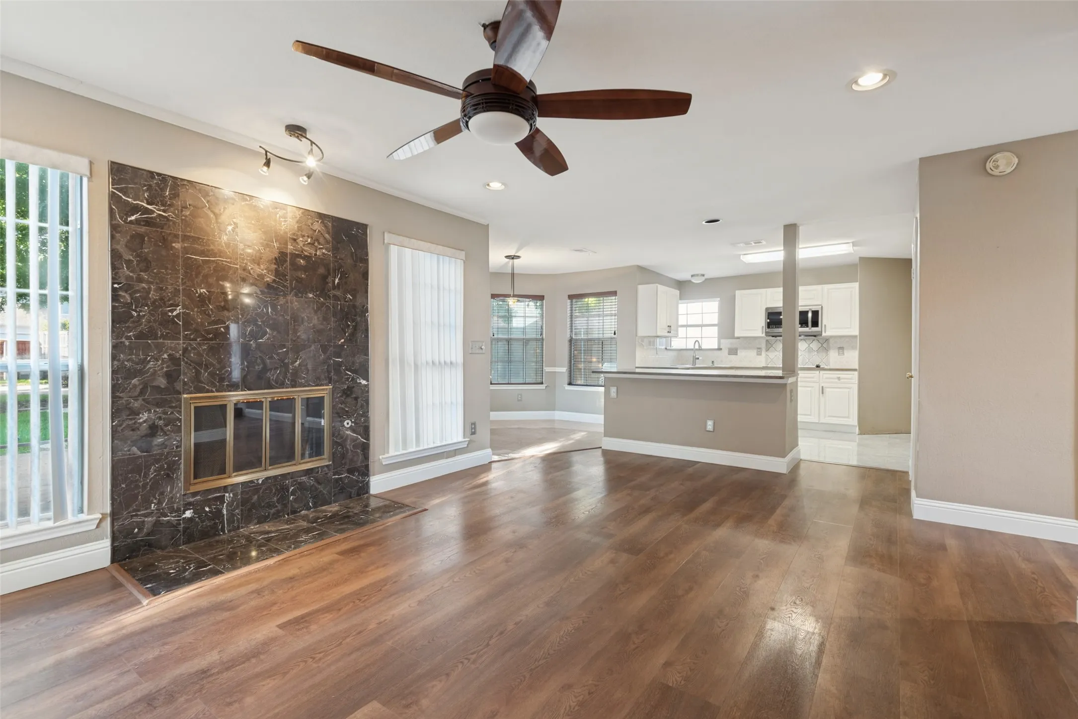 Single Family Residence For Sale in Collin County , 6705 Mantissa Drive, Plano, Texas 75023, 3 Bedroom, 3 Bathroom, 2 Garage spaces, 2,139 Sqft, built in 1990, mls#21413801, Real Estate Agent in Plano, Homes For Sale in Collin county, Homes For Sale in Plano, Realtor in Plano Texas, Real Estate Brokerage Independent Realty Texas, Luminita Cordes Realtor