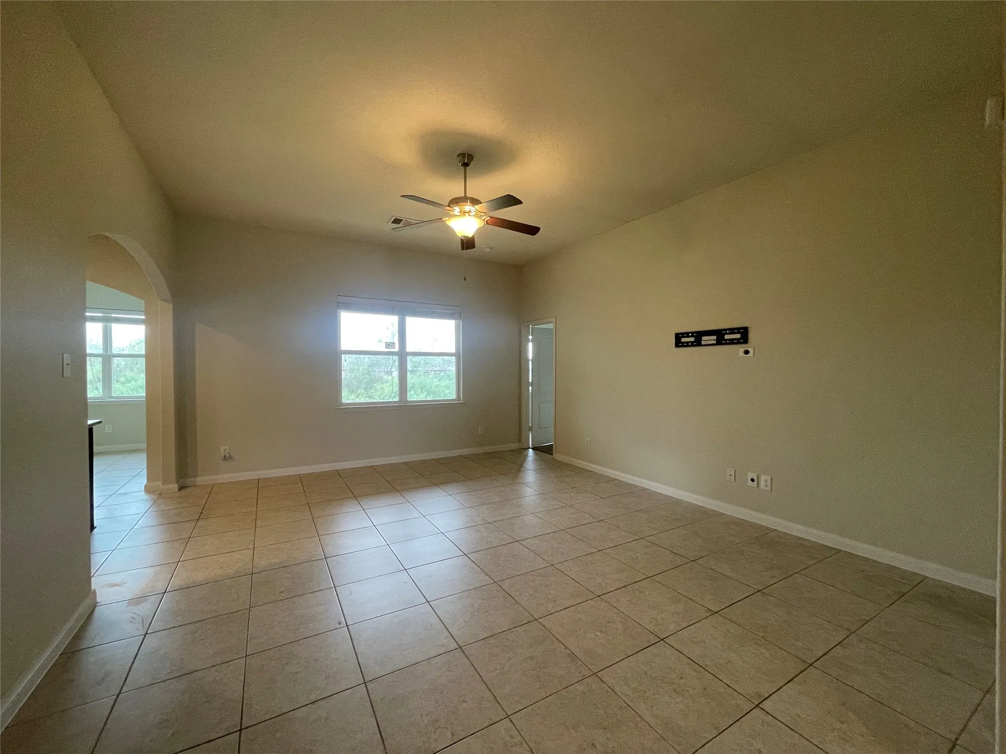 Single Family Residence For Rent in Denton County , 4609 Conley Lane, Denton, Texas 76207, 3 Bedroom, 2 Bathroom, 2 Garage spaces, 1,578 Sqft, built in 2017, mls#21414660, Real Estate Agent in Denton, Homes For Rent in Denton county, Homes For Rent in Denton, Realtor in Denton Texas, Real Estate Brokerage Independent Realty Texas, Luminita Cordes Realtor