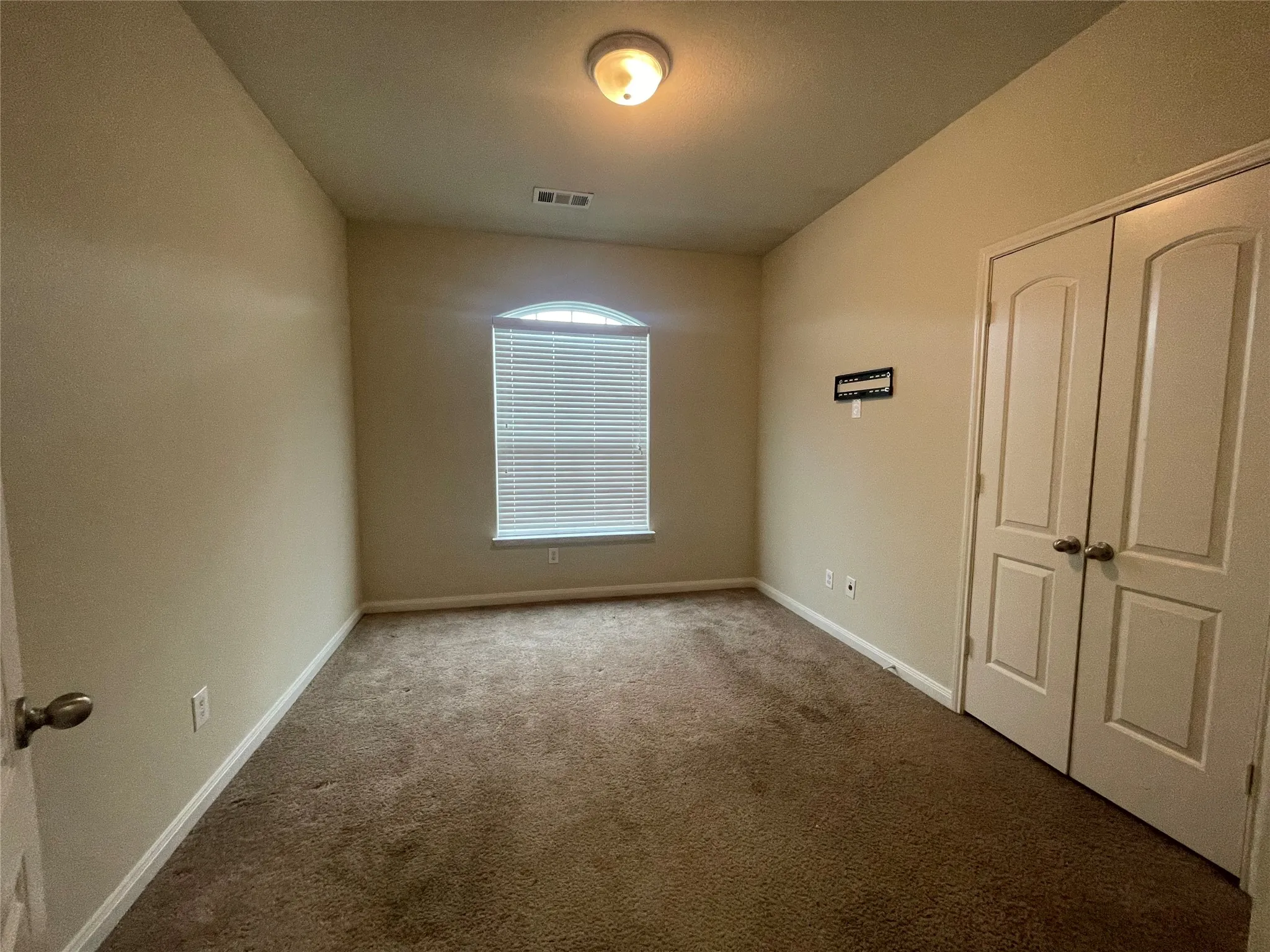 Single Family Residence For Rent in Denton County , 4609 Conley Lane, Denton, Texas 76207, 3 Bedroom, 2 Bathroom, 2 Garage spaces, 1,578 Sqft, built in 2017, mls#21414660, Real Estate Agent in Denton, Homes For Rent in Denton county, Homes For Rent in Denton, Realtor in Denton Texas, Real Estate Brokerage Independent Realty Texas, Luminita Cordes Realtor