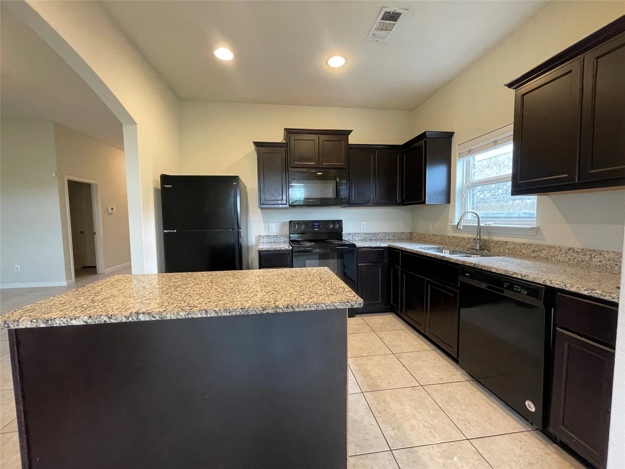 Single Family Residence For Rent in Denton County , 4609 Conley Lane, Denton, Texas 76207, 3 Bedroom, 2 Bathroom, 2 Garage spaces, 1,578 Sqft, built in 2017, mls#21414660, Real Estate Agent in Denton, Homes For Rent in Denton county, Homes For Rent in Denton, Realtor in Denton Texas, Real Estate Brokerage Independent Realty Texas, Luminita Cordes Realtor