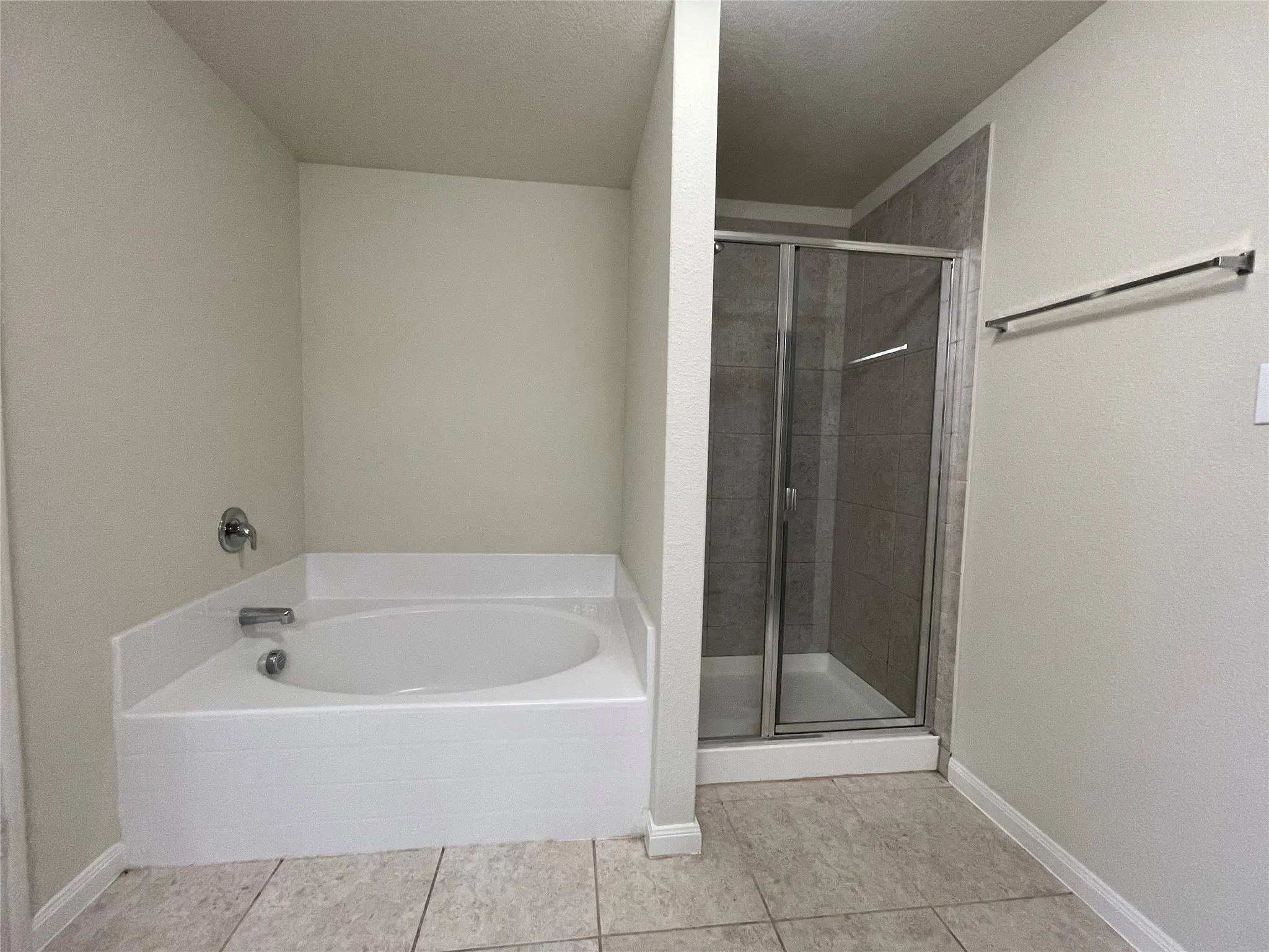 Single Family Residence For Rent in Denton County , 4609 Conley Lane, Denton, Texas 76207, 3 Bedroom, 2 Bathroom, 2 Garage spaces, 1,578 Sqft, built in 2017, mls#21414660, Real Estate Agent in Denton, Homes For Rent in Denton county, Homes For Rent in Denton, Realtor in Denton Texas, Real Estate Brokerage Independent Realty Texas, Luminita Cordes Realtor