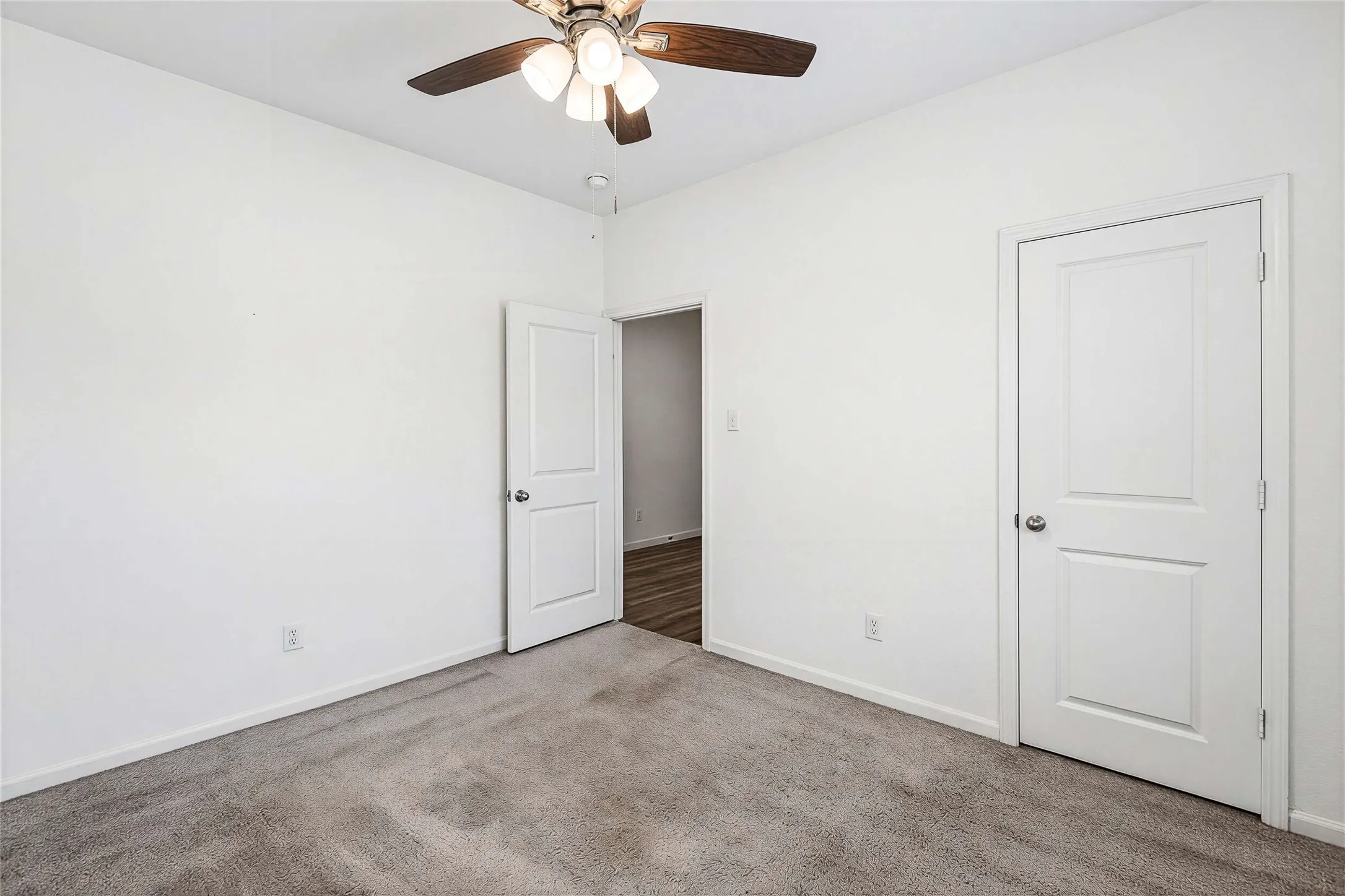 Single Family Residence For Rent in Tarrant County , 8360 Stovepipe Drive, Fort Worth, Texas 76179, 4 Bedroom, 2 Bathroom, 2 Garage spaces, 1,882 Sqft, built in 2023, mls#21414636, Real Estate Agent in Fort Worth, Homes For Rent in Tarrant county, Homes For Rent in Fort Worth, Realtor in Fort Worth Texas, Real Estate Brokerage Independent Realty Texas, Luminita Cordes Realtor