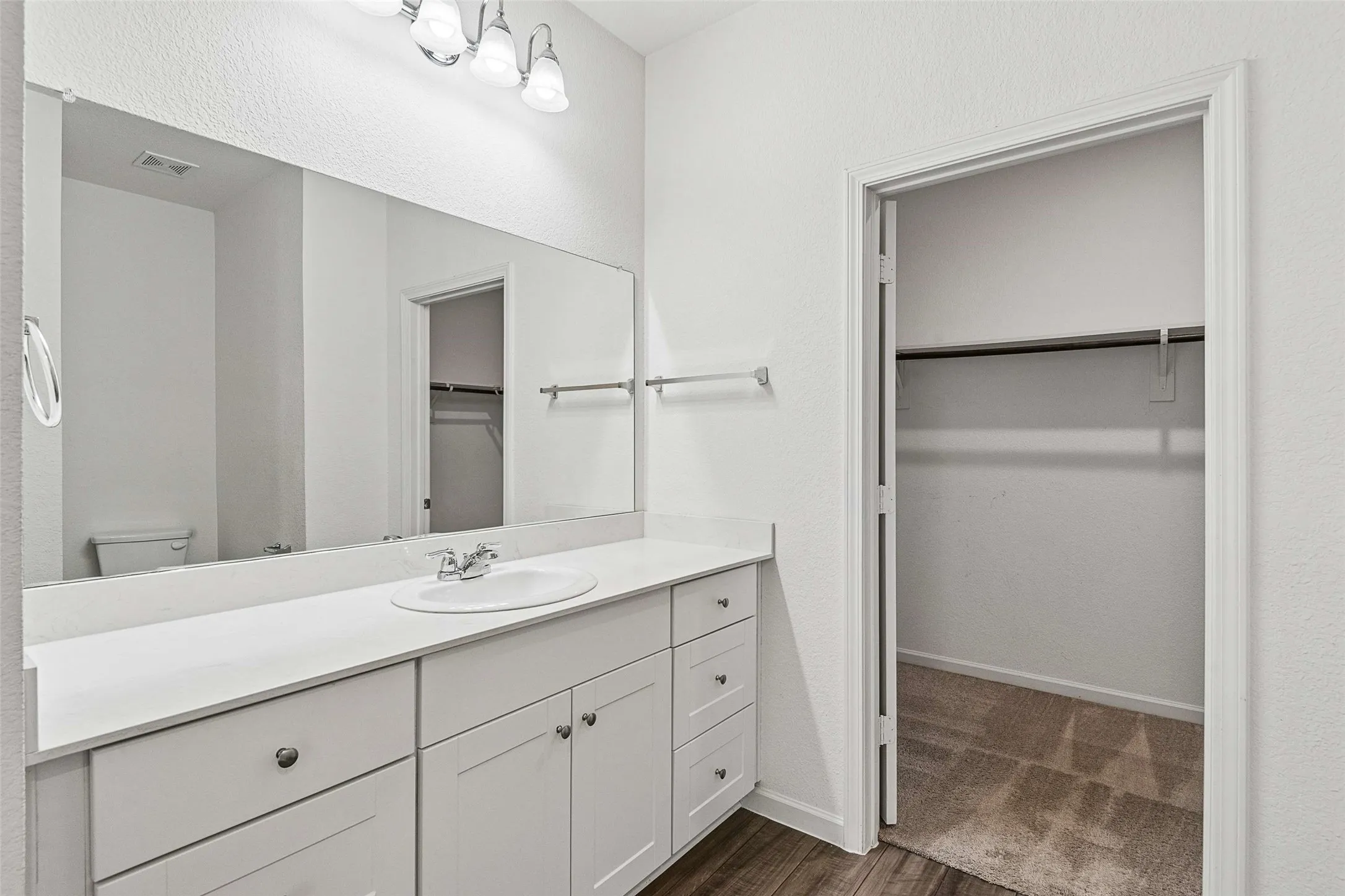 Single Family Residence For Rent in Tarrant County , 8360 Stovepipe Drive, Fort Worth, Texas 76179, 4 Bedroom, 2 Bathroom, 2 Garage spaces, 1,882 Sqft, built in 2023, mls#21414636, Real Estate Agent in Fort Worth, Homes For Rent in Tarrant county, Homes For Rent in Fort Worth, Realtor in Fort Worth Texas, Real Estate Brokerage Independent Realty Texas, Luminita Cordes Realtor