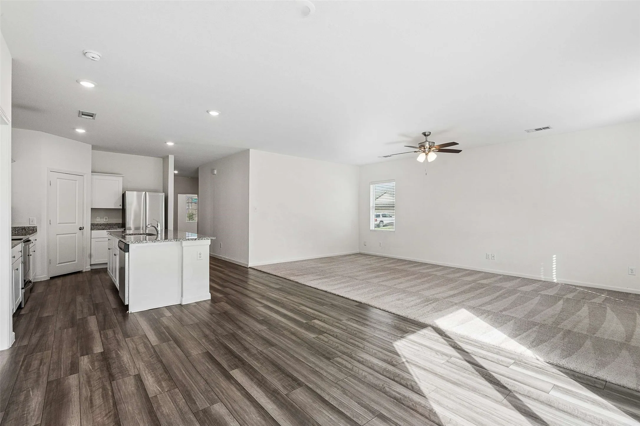 Single Family Residence For Rent in Tarrant County , 8360 Stovepipe Drive, Fort Worth, Texas 76179, 4 Bedroom, 2 Bathroom, 2 Garage spaces, 1,882 Sqft, built in 2023, mls#21414636, Real Estate Agent in Fort Worth, Homes For Rent in Tarrant county, Homes For Rent in Fort Worth, Realtor in Fort Worth Texas, Real Estate Brokerage Independent Realty Texas, Luminita Cordes Realtor