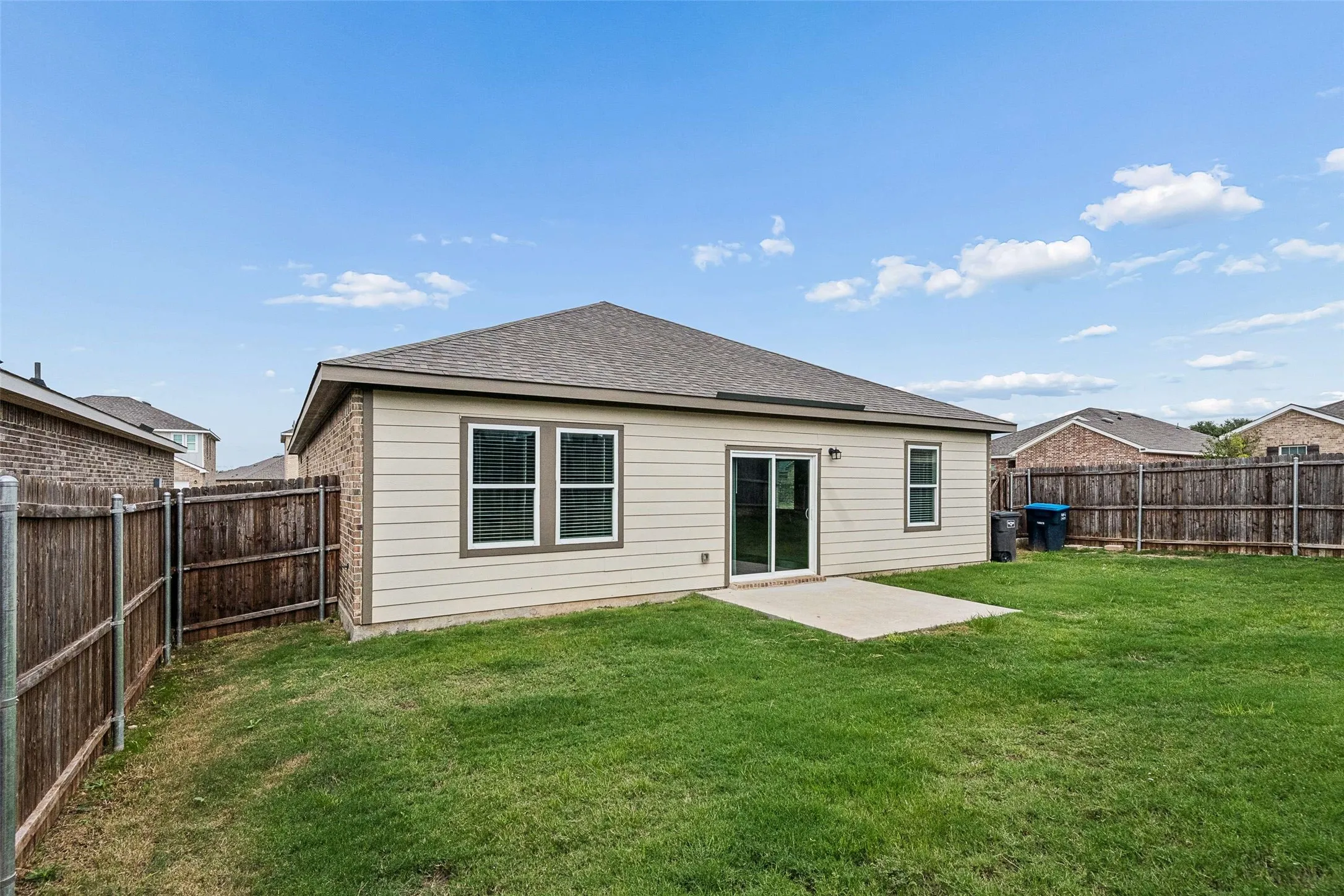 Single Family Residence For Rent in Tarrant County , 8360 Stovepipe Drive, Fort Worth, Texas 76179, 4 Bedroom, 2 Bathroom, 2 Garage spaces, 1,882 Sqft, built in 2023, mls#21414636, Real Estate Agent in Fort Worth, Homes For Rent in Tarrant county, Homes For Rent in Fort Worth, Realtor in Fort Worth Texas, Real Estate Brokerage Independent Realty Texas, Luminita Cordes Realtor