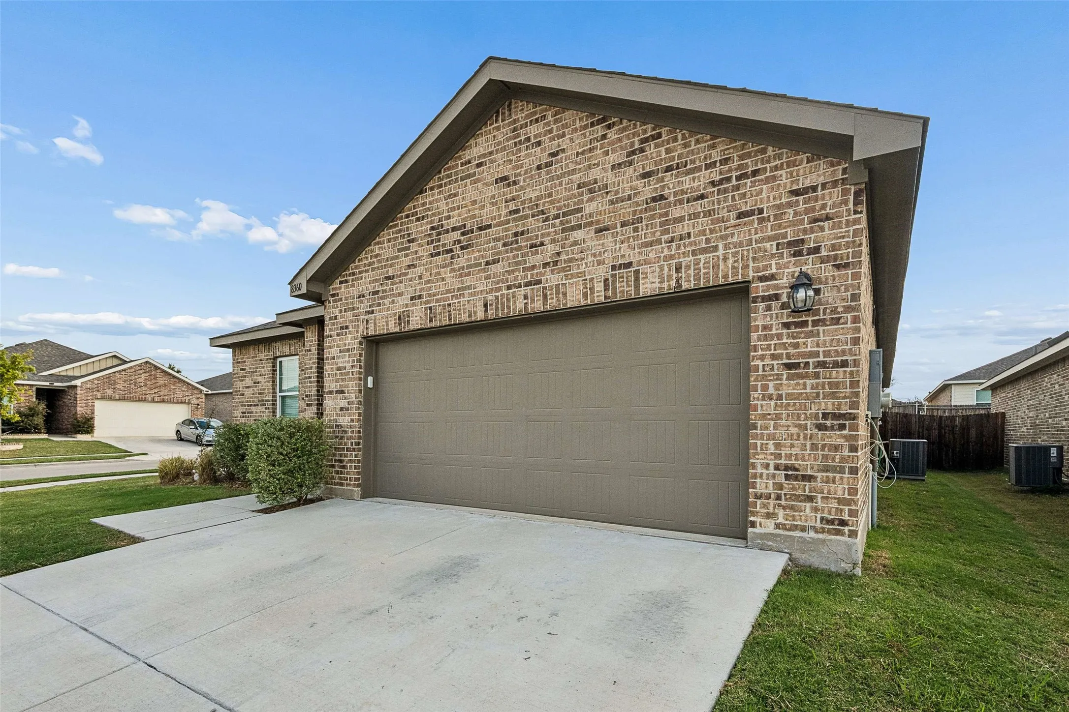 Single Family Residence For Rent in Tarrant County , 8360 Stovepipe Drive, Fort Worth, Texas 76179, 4 Bedroom, 2 Bathroom, 2 Garage spaces, 1,882 Sqft, built in 2023, mls#21414636, Real Estate Agent in Fort Worth, Homes For Rent in Tarrant county, Homes For Rent in Fort Worth, Realtor in Fort Worth Texas, Real Estate Brokerage Independent Realty Texas, Luminita Cordes Realtor
