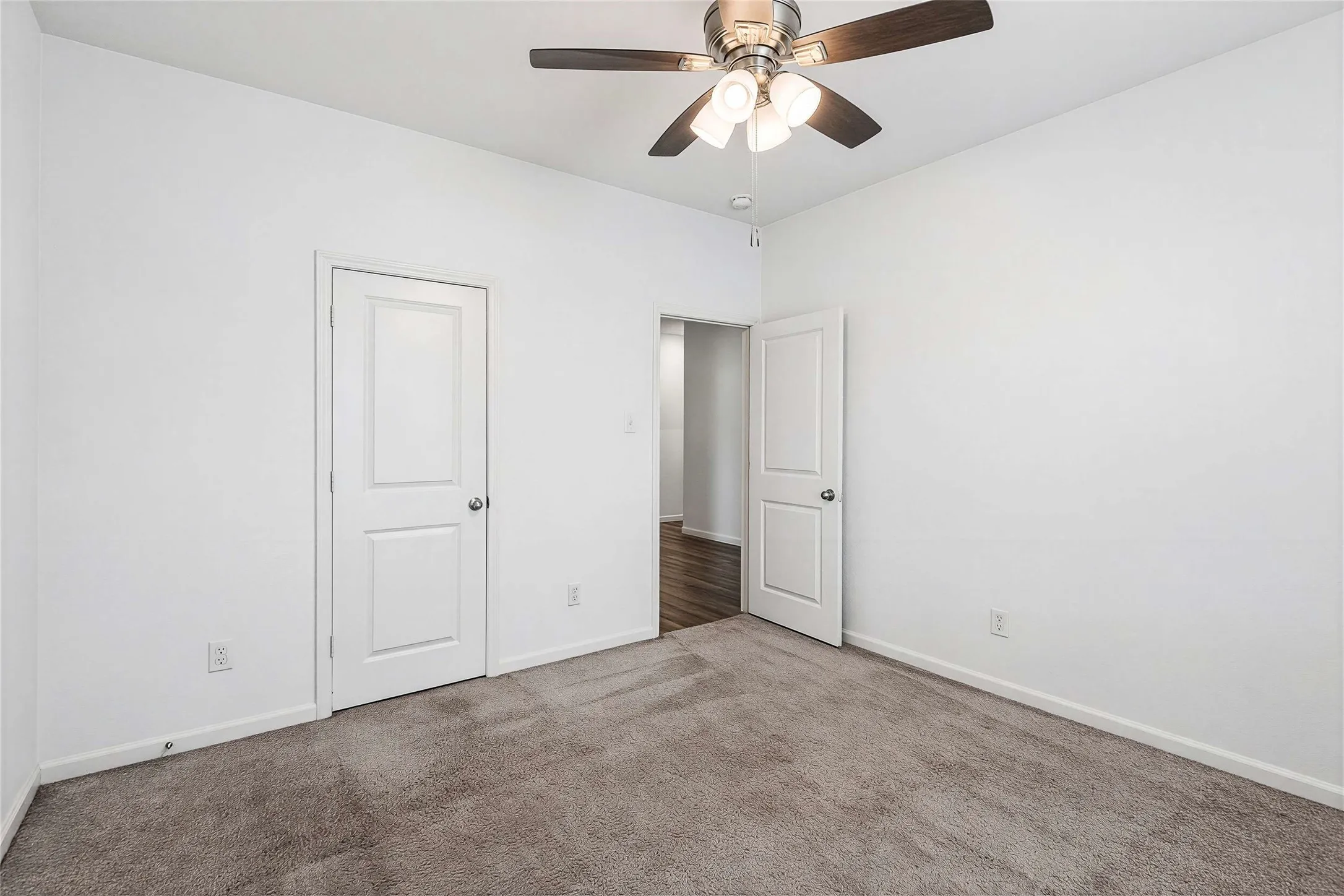 Single Family Residence For Rent in Tarrant County , 8360 Stovepipe Drive, Fort Worth, Texas 76179, 4 Bedroom, 2 Bathroom, 2 Garage spaces, 1,882 Sqft, built in 2023, mls#21414636, Real Estate Agent in Fort Worth, Homes For Rent in Tarrant county, Homes For Rent in Fort Worth, Realtor in Fort Worth Texas, Real Estate Brokerage Independent Realty Texas, Luminita Cordes Realtor