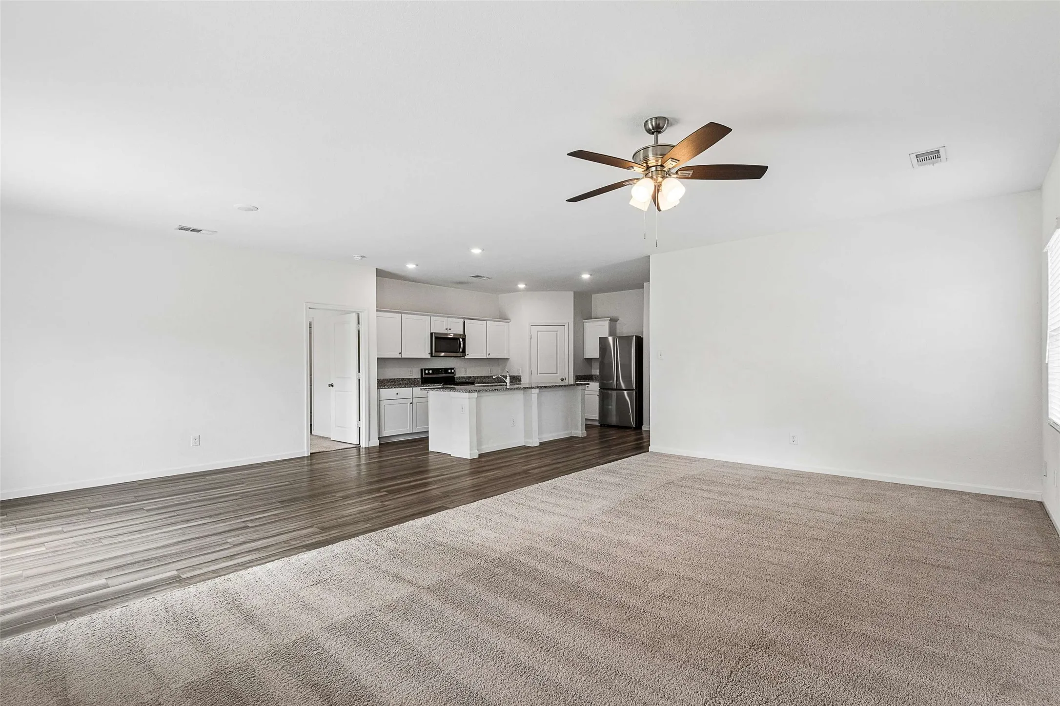 Single Family Residence For Rent in Tarrant County , 8360 Stovepipe Drive, Fort Worth, Texas 76179, 4 Bedroom, 2 Bathroom, 2 Garage spaces, 1,882 Sqft, built in 2023, mls#21414636, Real Estate Agent in Fort Worth, Homes For Rent in Tarrant county, Homes For Rent in Fort Worth, Realtor in Fort Worth Texas, Real Estate Brokerage Independent Realty Texas, Luminita Cordes Realtor