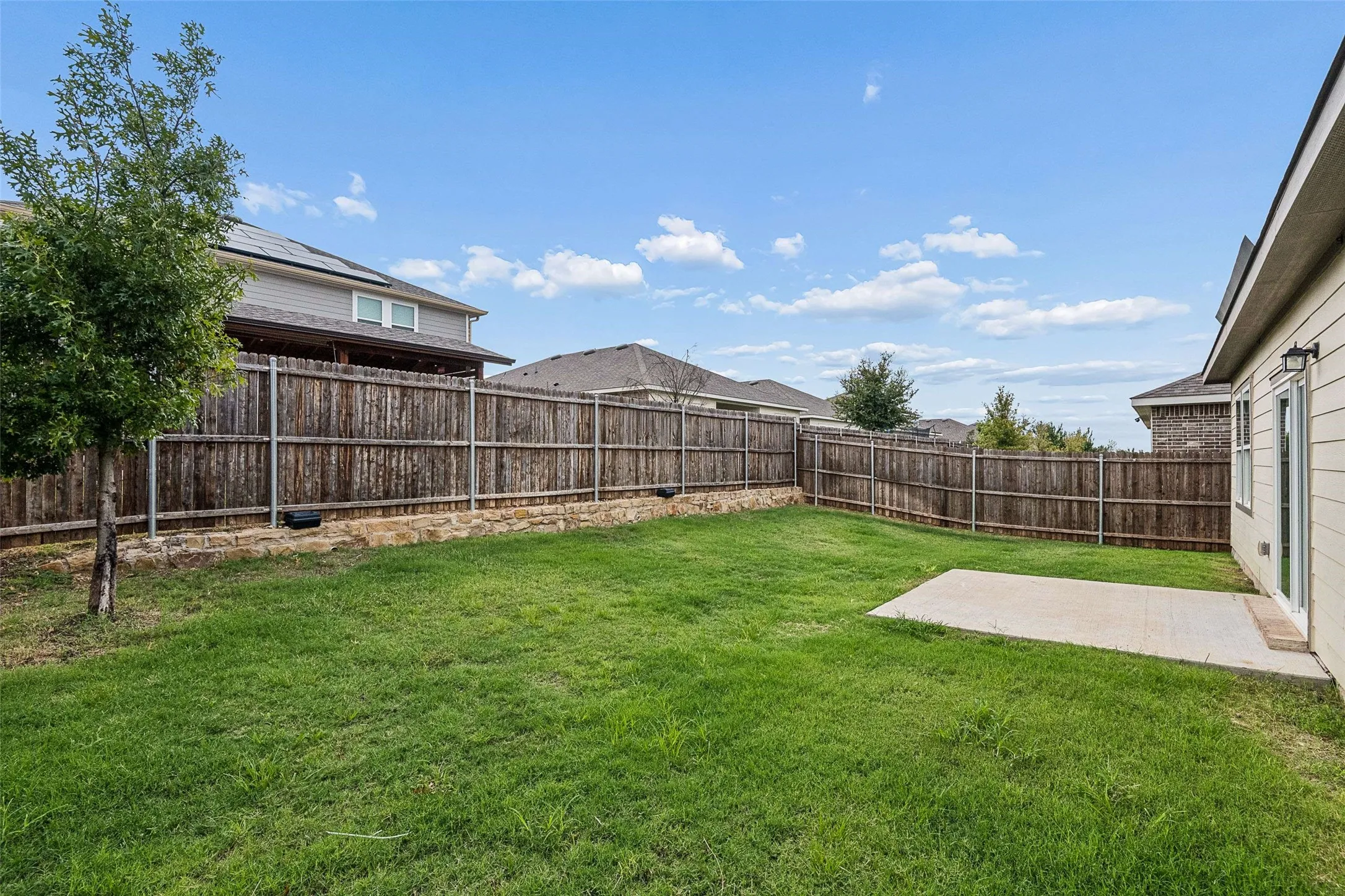 Single Family Residence For Rent in Tarrant County , 8360 Stovepipe Drive, Fort Worth, Texas 76179, 4 Bedroom, 2 Bathroom, 2 Garage spaces, 1,882 Sqft, built in 2023, mls#21414636, Real Estate Agent in Fort Worth, Homes For Rent in Tarrant county, Homes For Rent in Fort Worth, Realtor in Fort Worth Texas, Real Estate Brokerage Independent Realty Texas, Luminita Cordes Realtor