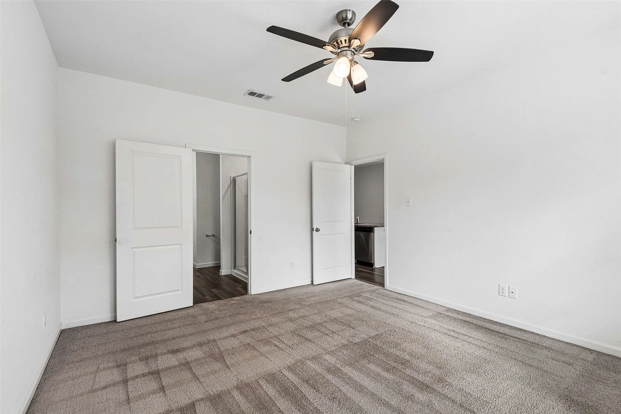 Single Family Residence For Rent in Tarrant County , 8360 Stovepipe Drive, Fort Worth, Texas 76179, 4 Bedroom, 2 Bathroom, 2 Garage spaces, 1,882 Sqft, built in 2023, mls#21414636, Real Estate Agent in Fort Worth, Homes For Rent in Tarrant county, Homes For Rent in Fort Worth, Realtor in Fort Worth Texas, Real Estate Brokerage Independent Realty Texas, Luminita Cordes Realtor
