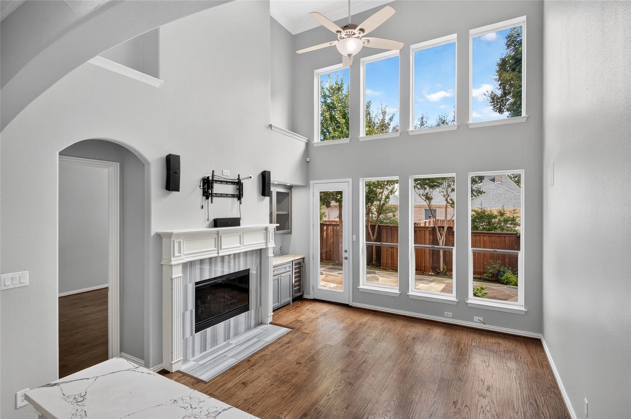Townhouse For Sale in Collin County , 2424 Greymoore Drive, Frisco, Texas 75034, 3 Bedroom, 3 Bathroom, 2 Garage spaces, 2,476 Sqft, built in 2005, mls#21411472, Real Estate Agent in Frisco, Homes For Sale in Collin county, Homes For Sale in Frisco, Realtor in Frisco Texas, Real Estate Brokerage Independent Realty Texas, Luminita Cordes Realtor
