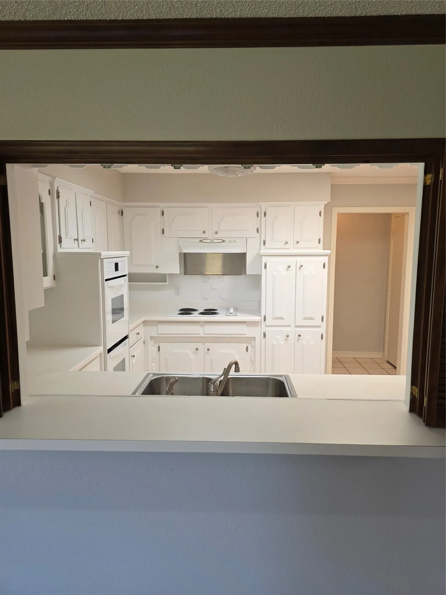 Single Family Residence For Rent in Collin County , 2500 Grandview Drive, Plano, Texas 75075, 3 Bedroom, 3 Bathroom, 2 Garage spaces, 2,580 Sqft, built in 1969, mls#21414560, Real Estate Agent in Plano, Homes For Rent in Collin county, Homes For Rent in Plano, Realtor in Plano Texas, Real Estate Brokerage Independent Realty Texas, Luminita Cordes Realtor