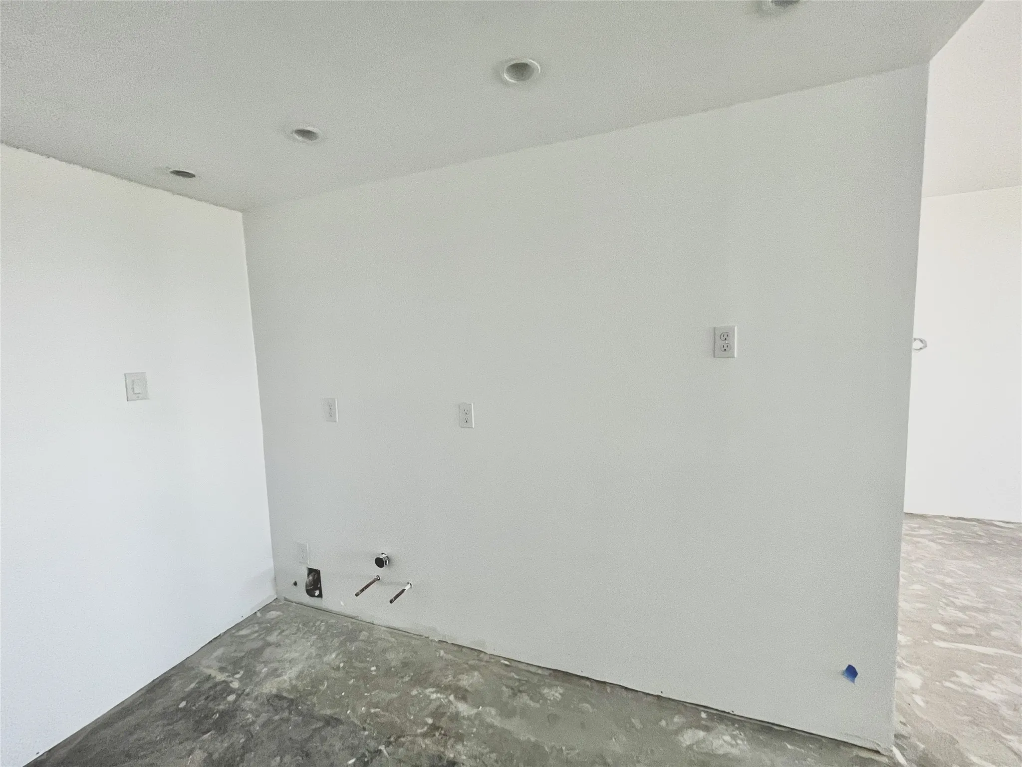 Side wall by entry
