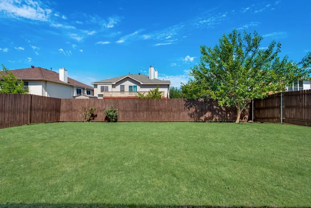Single Family Residence For Rent in Tarrant County , 6916 Derbyshire Drive, Fort Worth, Texas 76137, 4 Bedroom, 3 Bathroom, 2 Garage spaces, 2,485 Sqft, built in 2011, mls#21412114, Real Estate Agent in Fort Worth, Homes For Rent in Tarrant county, Homes For Rent in Fort Worth, Realtor in Fort Worth Texas, Real Estate Brokerage Independent Realty Texas, Luminita Cordes Realtor