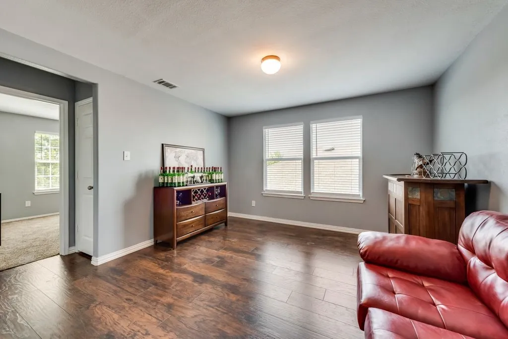 Single Family Residence For Rent in Tarrant County , 6916 Derbyshire Drive, Fort Worth, Texas 76137, 4 Bedroom, 3 Bathroom, 2 Garage spaces, 2,485 Sqft, built in 2011, mls#21412114, Real Estate Agent in Fort Worth, Homes For Rent in Tarrant county, Homes For Rent in Fort Worth, Realtor in Fort Worth Texas, Real Estate Brokerage Independent Realty Texas, Luminita Cordes Realtor