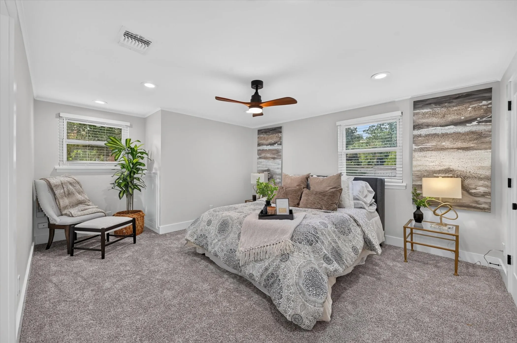 Single Family Residence For Sale in Tarrant County , 4105 Hartwood Drive, Fort Worth, Texas 76109, 4 Bedroom, 2 Bathroom, 2 Garage spaces, 2,324 Sqft, built in 1963, mls#21413944, Real Estate Agent in Fort Worth, Homes For Sale in Tarrant county, Homes For Sale in Fort Worth, Realtor in Fort Worth Texas, Real Estate Brokerage Independent Realty Texas, Luminita Cordes Realtor