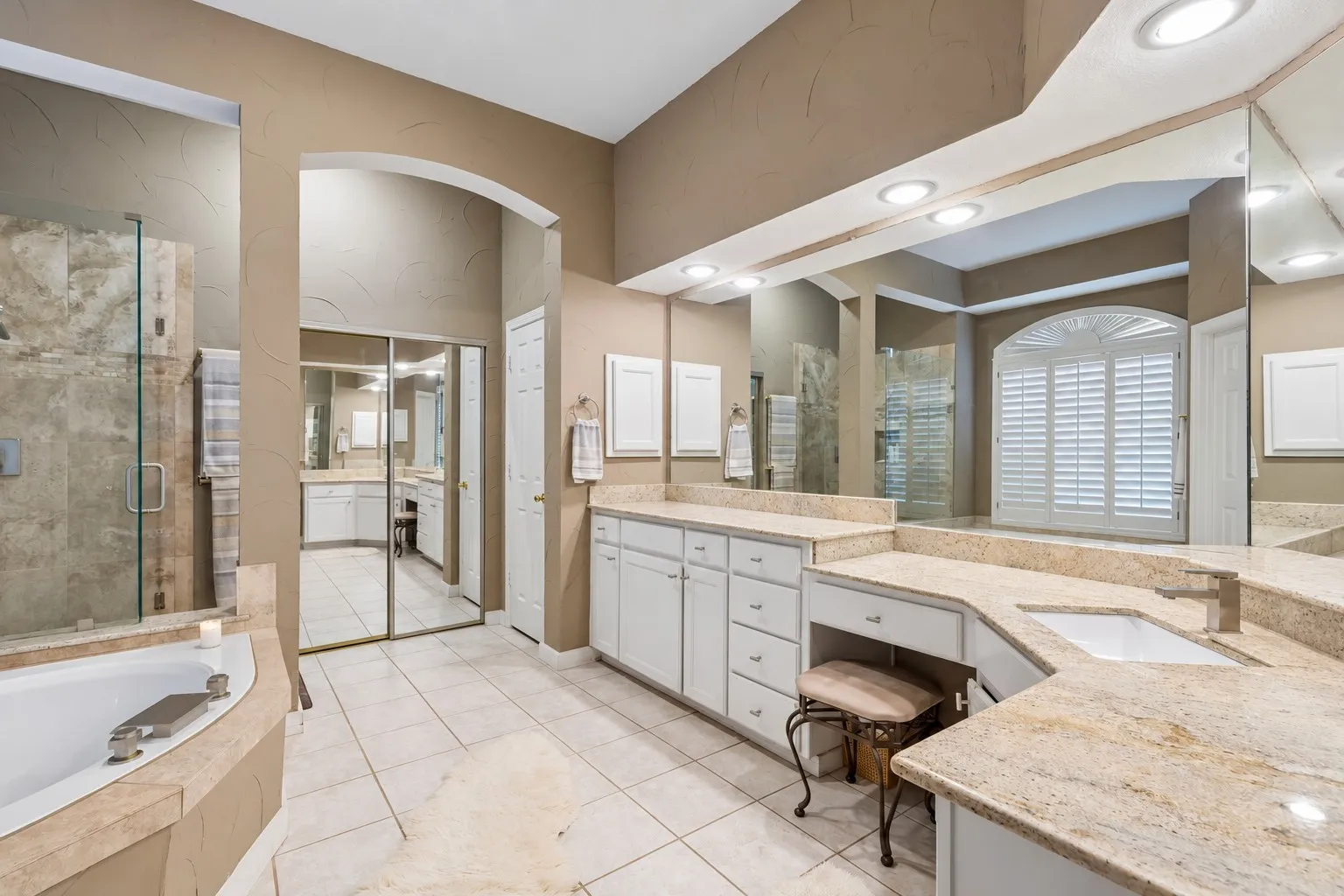 Single Family Residence For Sale in Collin County , 4429 Elmhurst Drive, Plano, Texas 75093, 4 Bedroom, 4 Bathroom, 3 Garage spaces, 3,366 Sqft, built in 1993, mls#21414549, Real Estate Agent in Plano, Homes For Sale in Collin county, Homes For Sale in Plano, Realtor in Plano Texas, Real Estate Brokerage Independent Realty Texas, Luminita Cordes Realtor