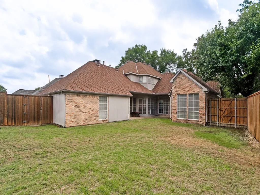 Single Family Residence For Sale in Collin County , 4529 Charlemagne Drive, Plano, Texas 75093, 4 Bedroom, 3 Bathroom, 2 Garage spaces, 2,952 Sqft, built in 1988, mls#21413121, Real Estate Agent in Plano, Homes For Sale in Collin county, Homes For Sale in Plano, Realtor in Plano Texas, Real Estate Brokerage Independent Realty Texas, Luminita Cordes Realtor