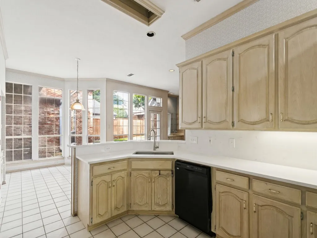 Single Family Residence For Sale in Collin County , 4529 Charlemagne Drive, Plano, Texas 75093, 4 Bedroom, 3 Bathroom, 2 Garage spaces, 2,952 Sqft, built in 1988, mls#21413121, Real Estate Agent in Plano, Homes For Sale in Collin county, Homes For Sale in Plano, Realtor in Plano Texas, Real Estate Brokerage Independent Realty Texas, Luminita Cordes Realtor
