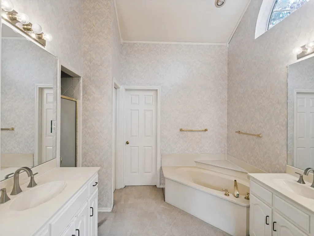 Single Family Residence For Sale in Collin County , 4529 Charlemagne Drive, Plano, Texas 75093, 4 Bedroom, 3 Bathroom, 2 Garage spaces, 2,952 Sqft, built in 1988, mls#21413121, Real Estate Agent in Plano, Homes For Sale in Collin county, Homes For Sale in Plano, Realtor in Plano Texas, Real Estate Brokerage Independent Realty Texas, Luminita Cordes Realtor