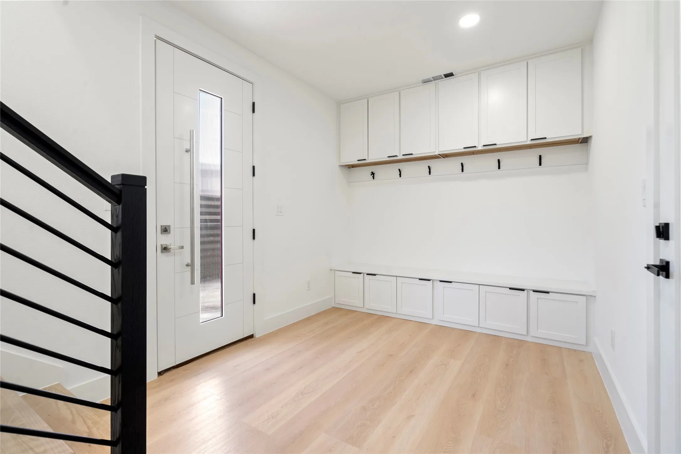 Townhouse For Rent in Dallas County , 2019 California Drive 204, Dallas, Texas 75204, 2 Bedroom, 3 Bathroom, 2 Garage spaces, 1,674 Sqft, built in 2024, mls#21414801, Real Estate Agent in Dallas, Homes For Rent in Dallas county, Homes For Rent in Dallas, Realtor in Dallas Texas, Real Estate Brokerage Independent Realty Texas, Luminita Cordes Realtor