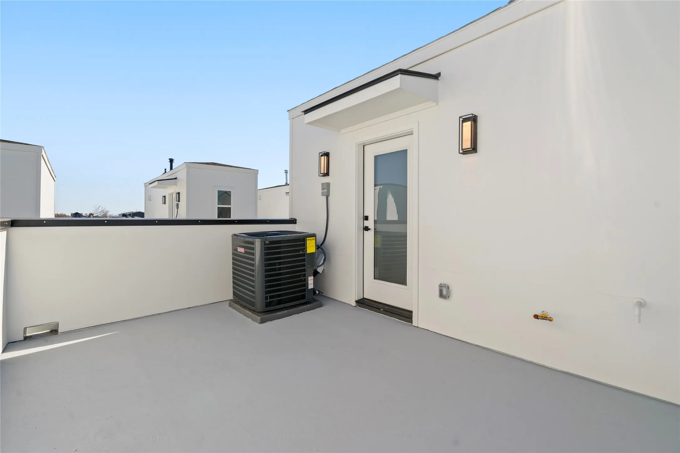 Townhouse For Rent in Dallas County , 2019 California Drive 204, Dallas, Texas 75204, 2 Bedroom, 3 Bathroom, 2 Garage spaces, 1,674 Sqft, built in 2024, mls#21414801, Real Estate Agent in Dallas, Homes For Rent in Dallas county, Homes For Rent in Dallas, Realtor in Dallas Texas, Real Estate Brokerage Independent Realty Texas, Luminita Cordes Realtor