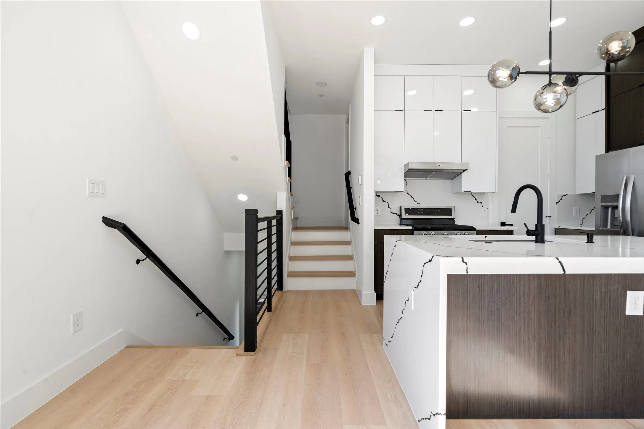 Townhouse For Rent in Dallas County , 2019 California Drive 204, Dallas, Texas 75204, 2 Bedroom, 3 Bathroom, 2 Garage spaces, 1,674 Sqft, built in 2024, mls#21414801, Real Estate Agent in Dallas, Homes For Rent in Dallas county, Homes For Rent in Dallas, Realtor in Dallas Texas, Real Estate Brokerage Independent Realty Texas, Luminita Cordes Realtor